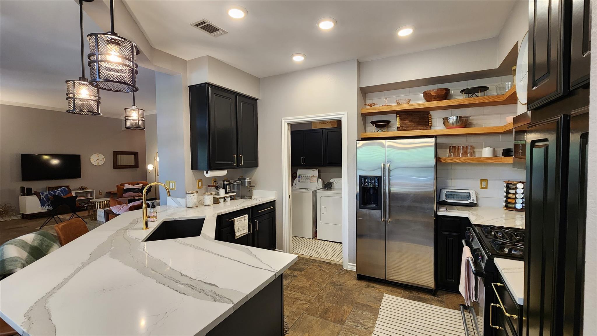 300 San Gabriel Village BLVD #411 — photo 3