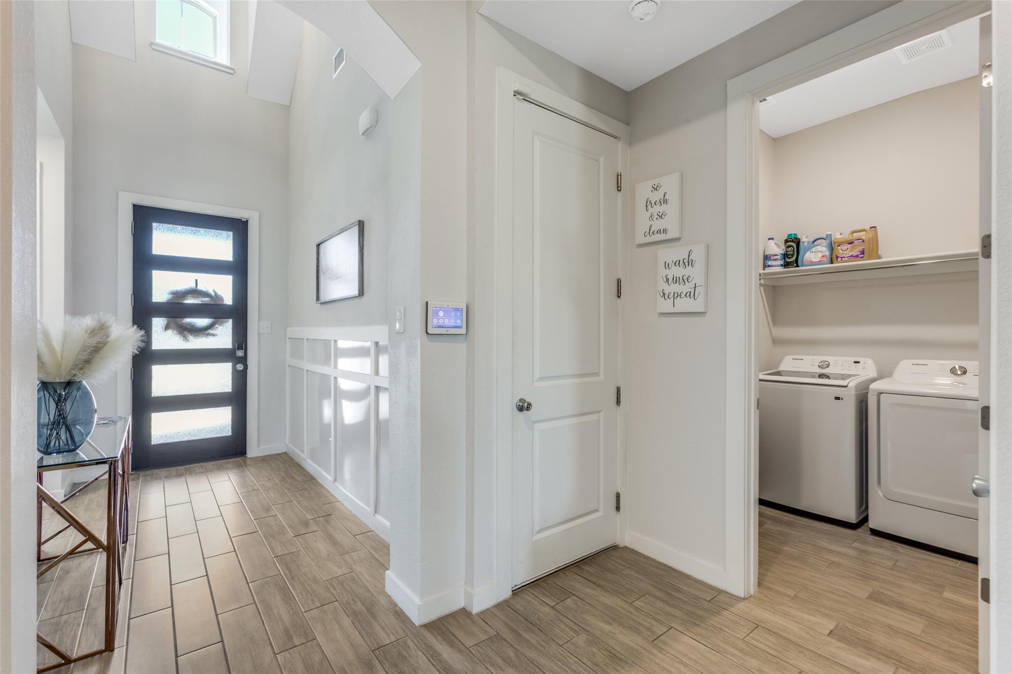 409 Mangold DR — photo 3