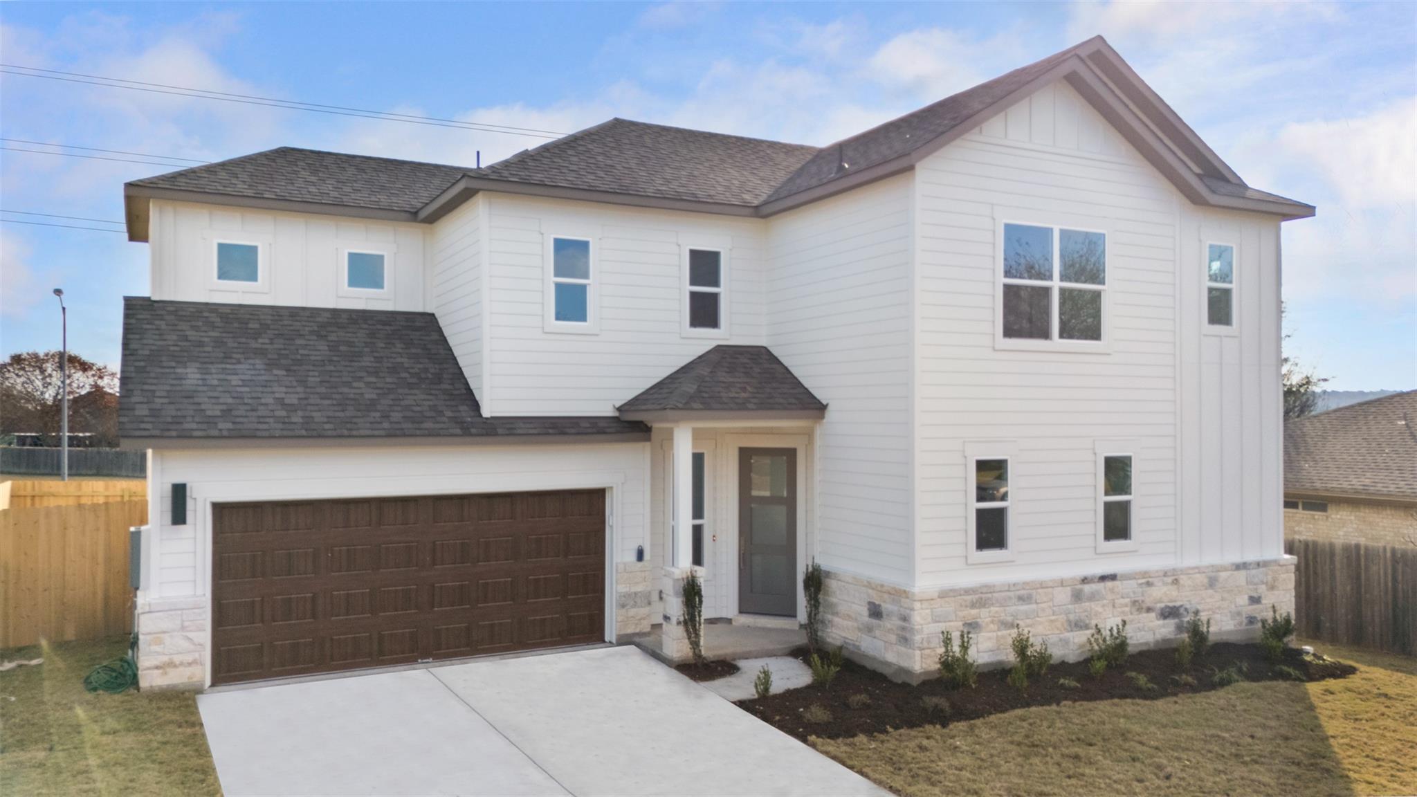 105 Carmen CV — photo 3