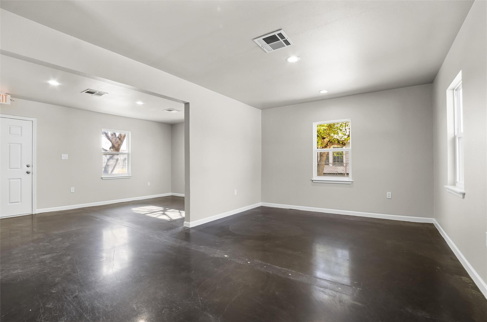 620 6th Ave — photo 3
