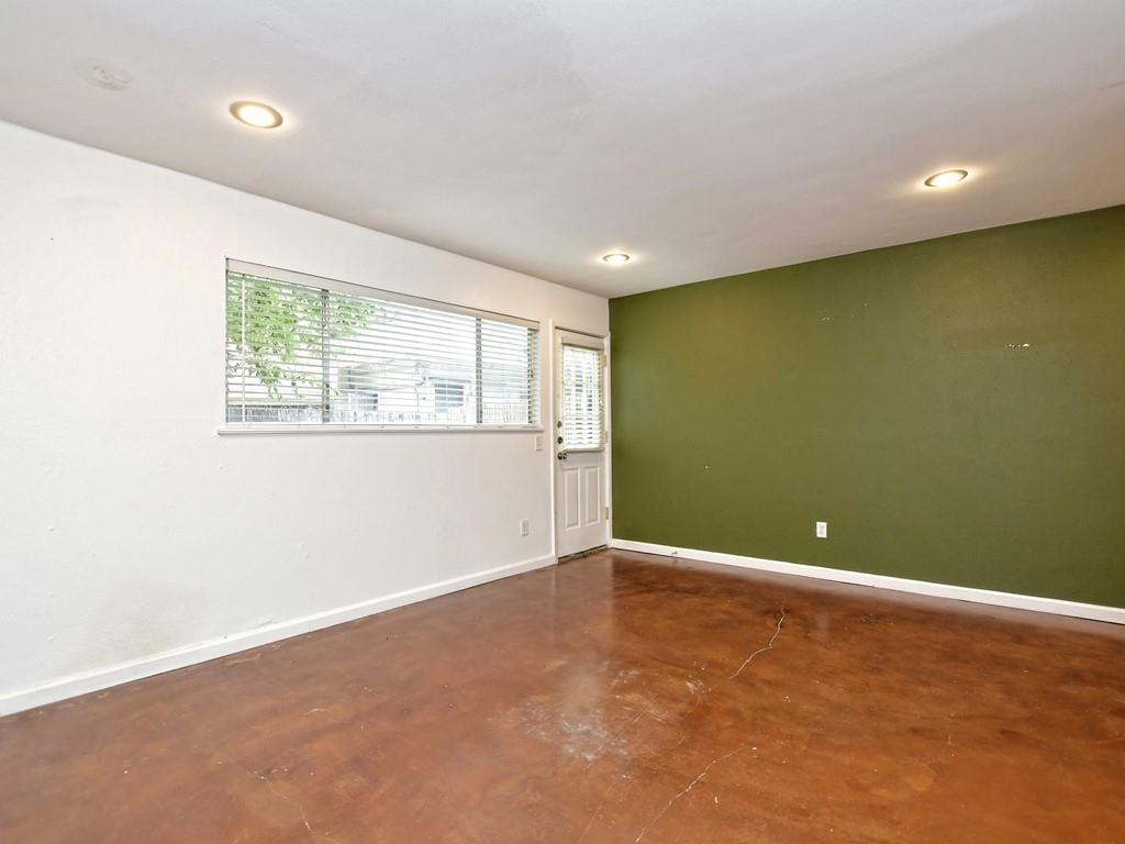 604 Franklin BLVD #B — photo 3