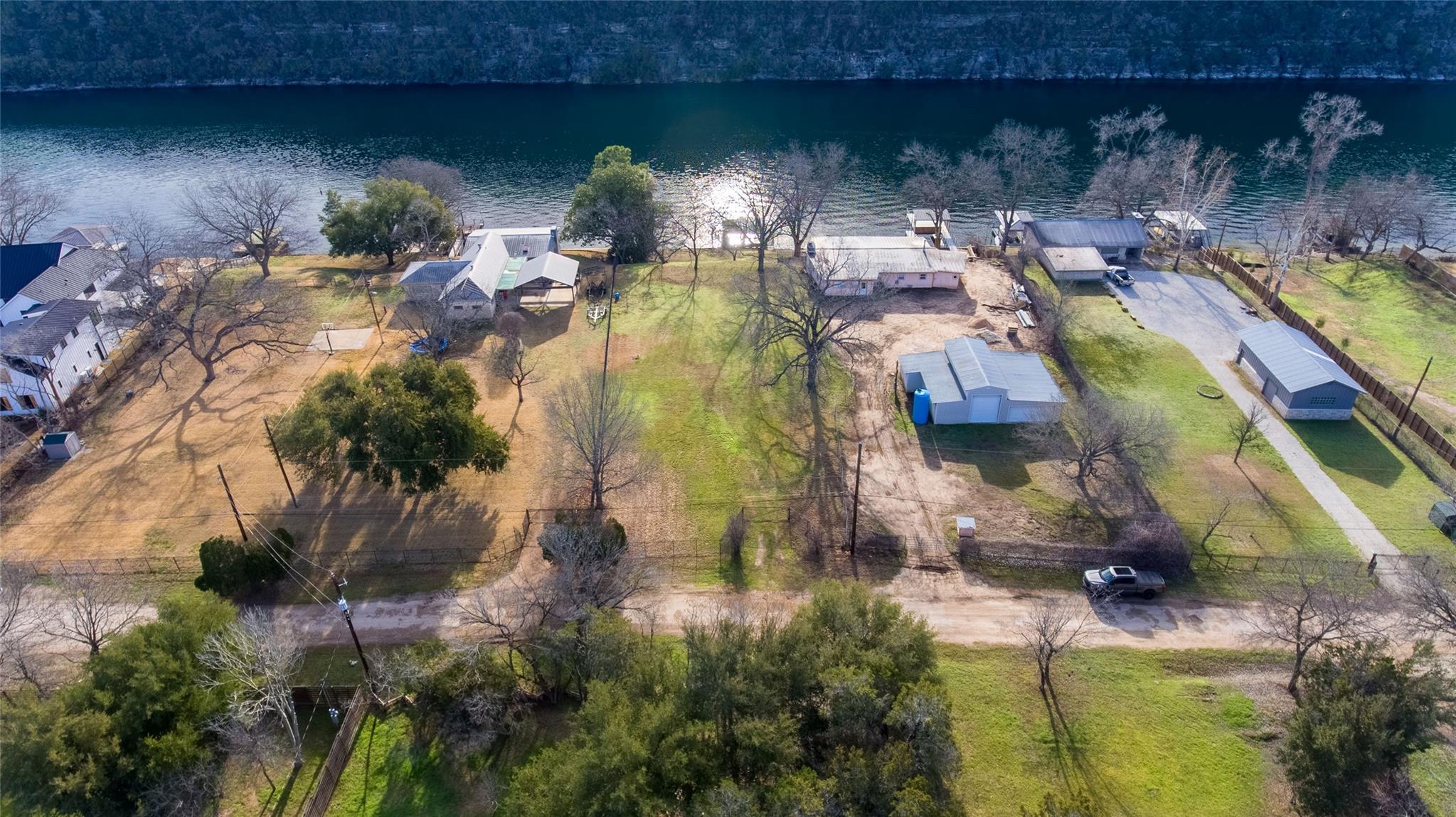 305 Lago Verde DR — photo 5