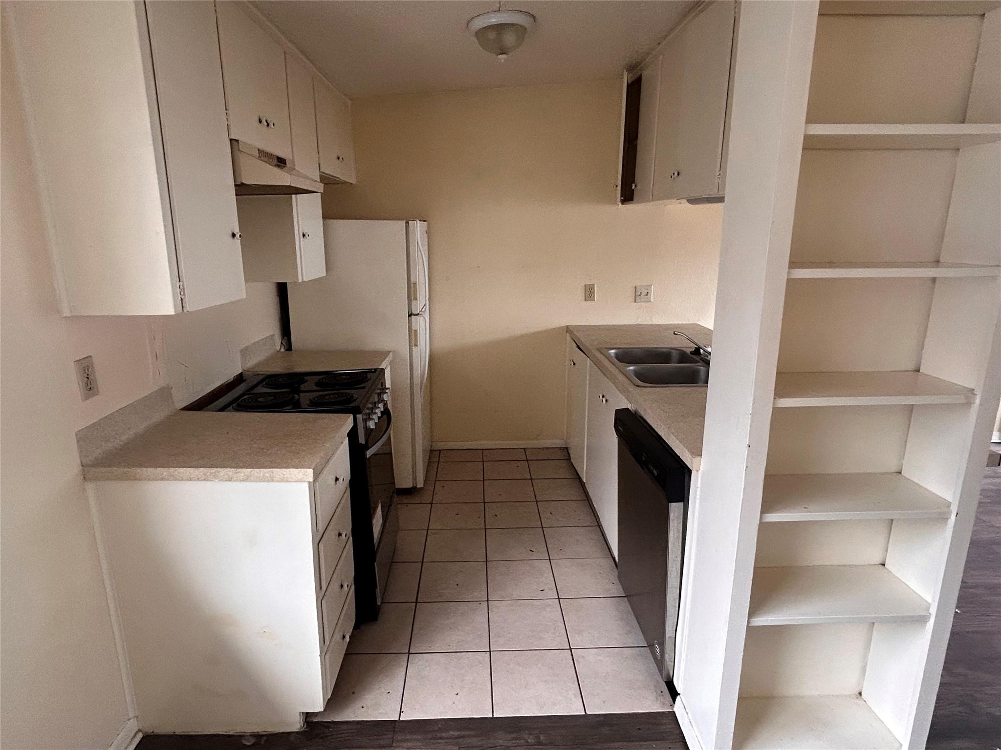 2408 Longview ST #202 — photo 4