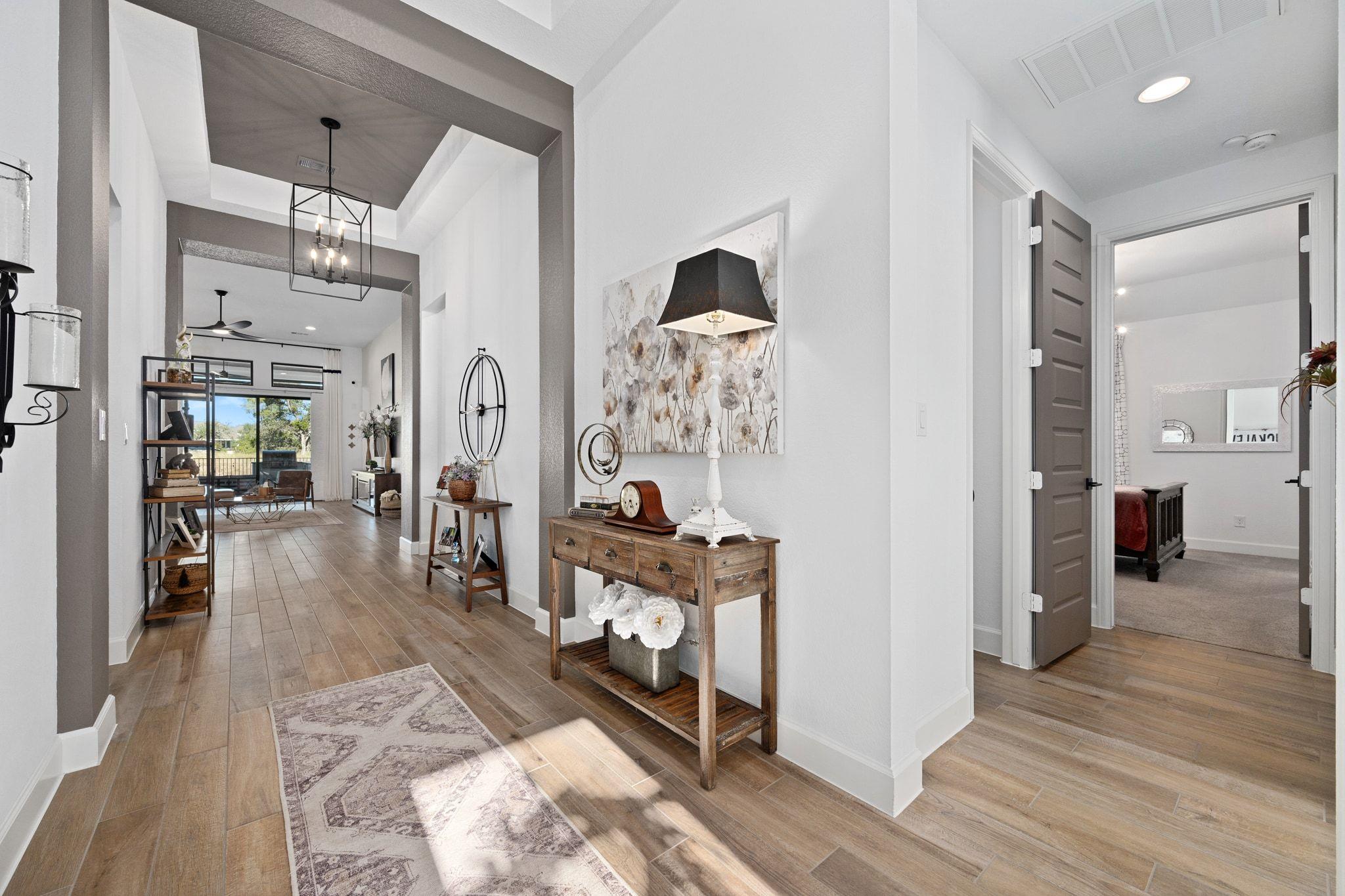 1105 Joe Carson DR — photo 4