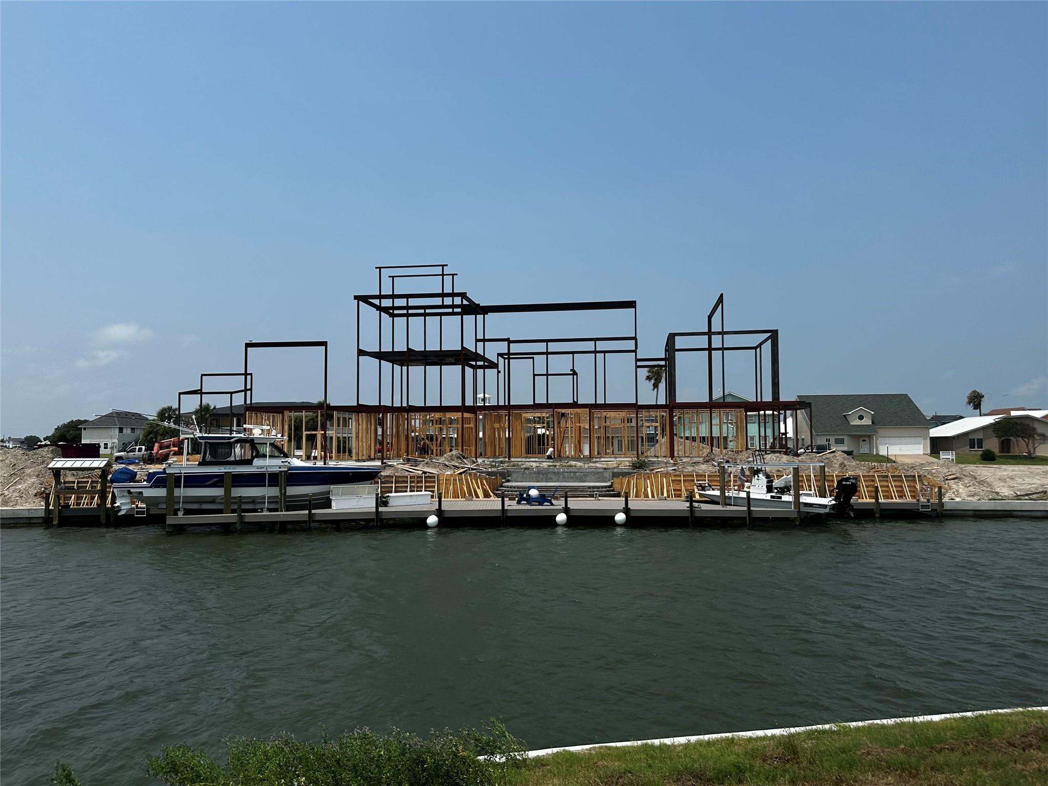 305 Estes DR — photo 3