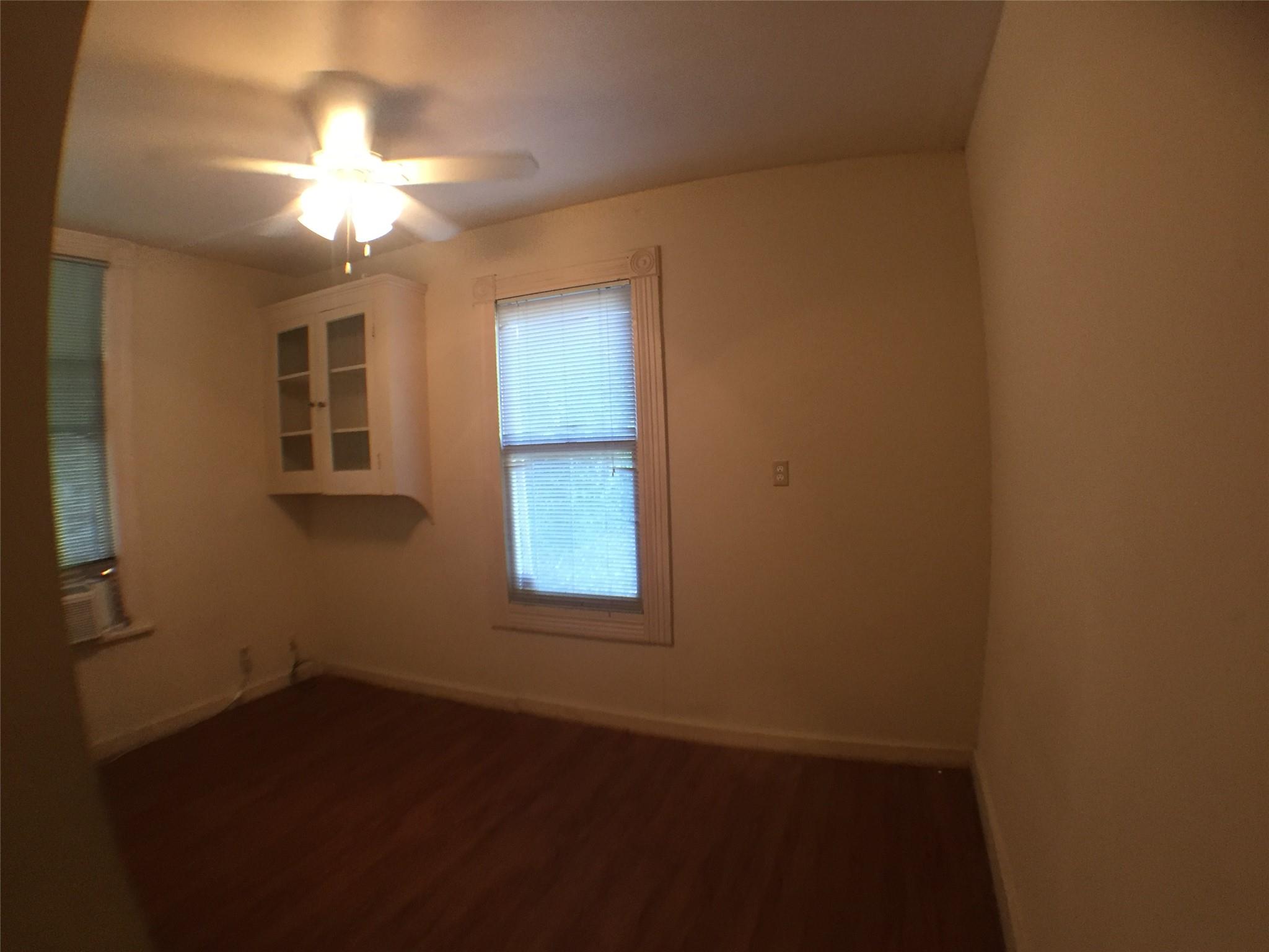 908 22nd ST #D — photo 5
