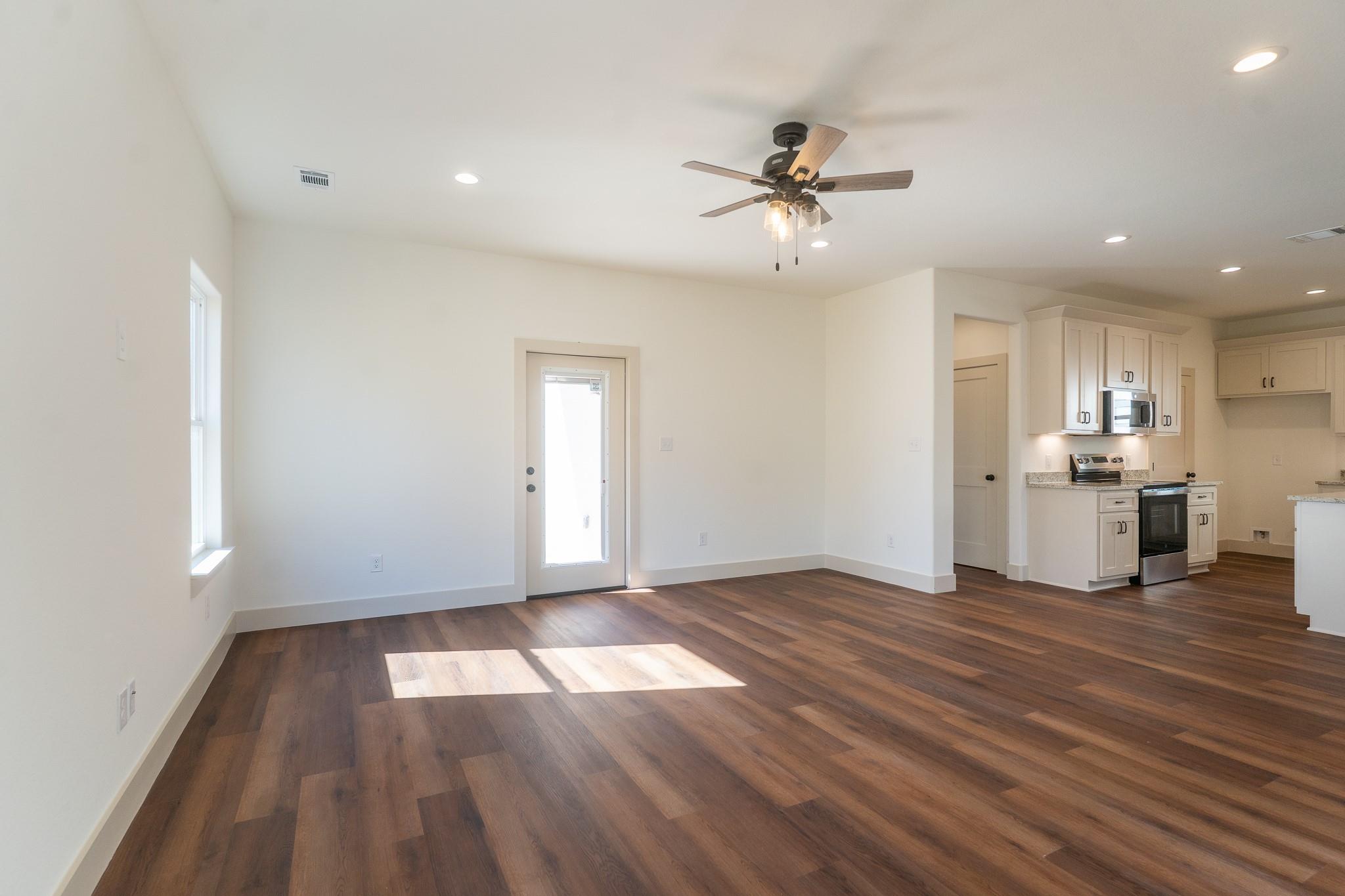 315 String Prairie WAY — photo 4