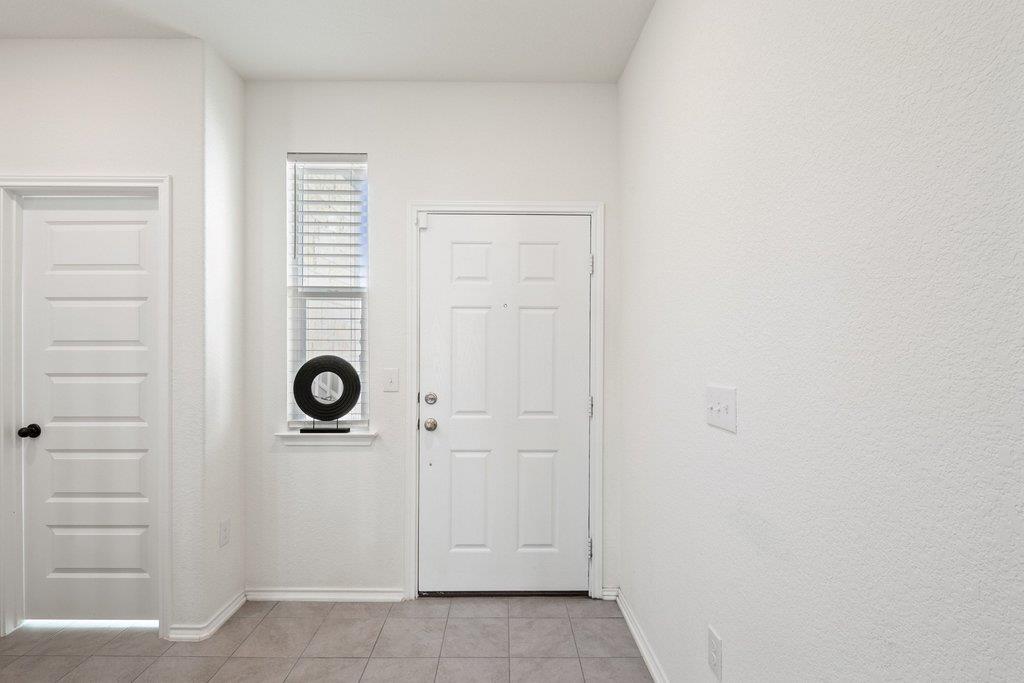 218 Summit DR — photo 4