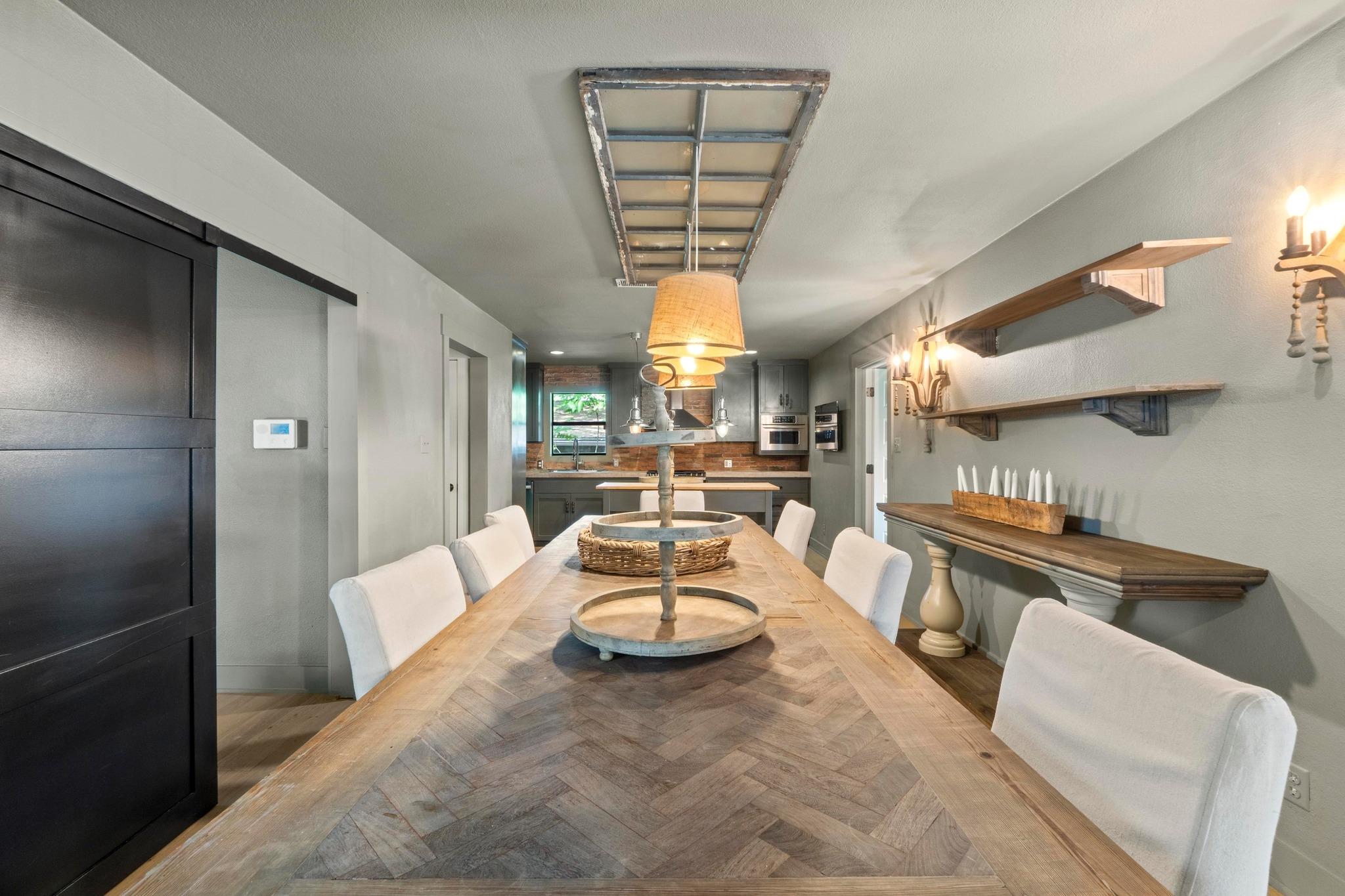 118 Havana ST — photo 4