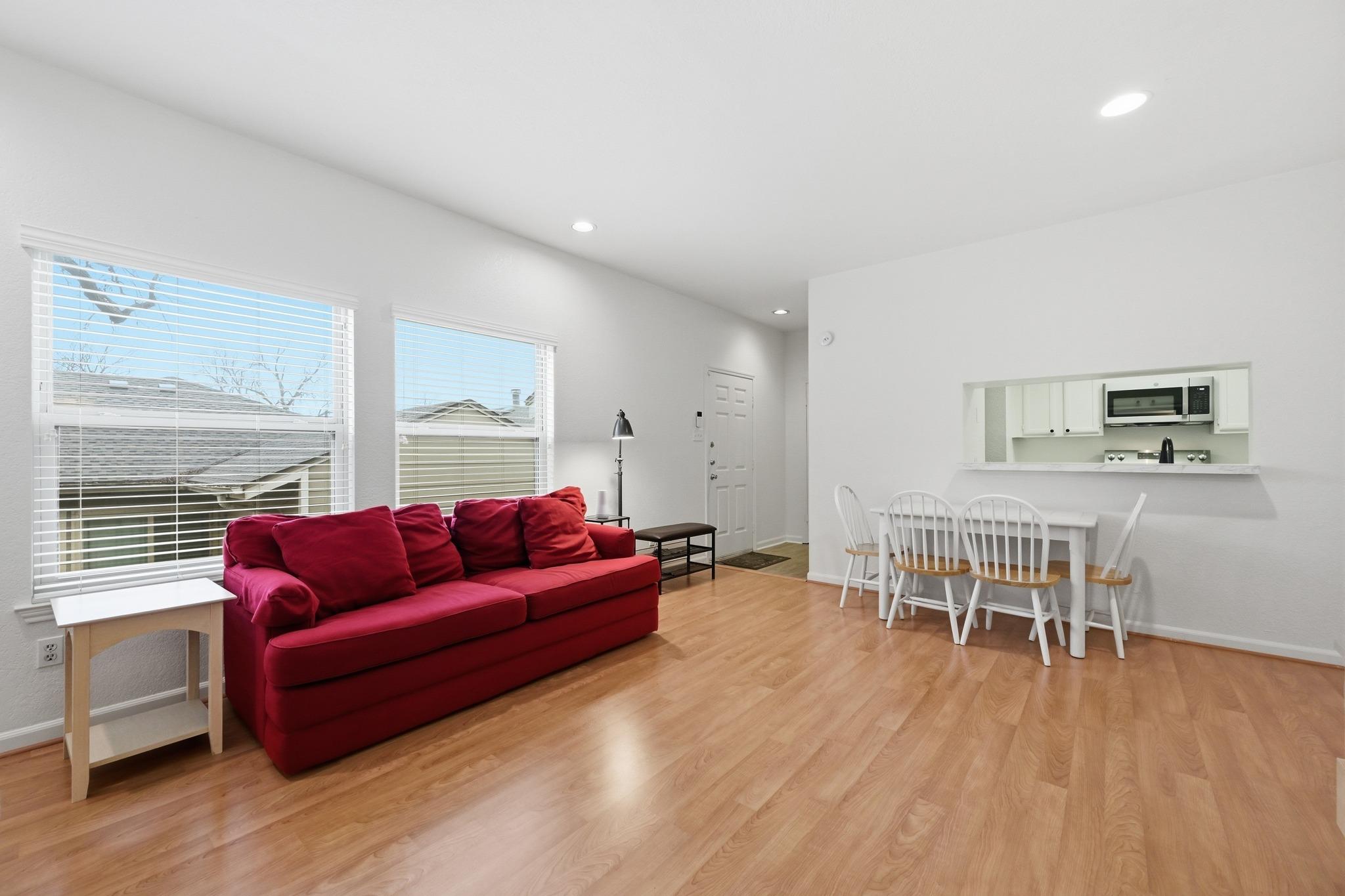 4409 Duval ST #305 — photo 3