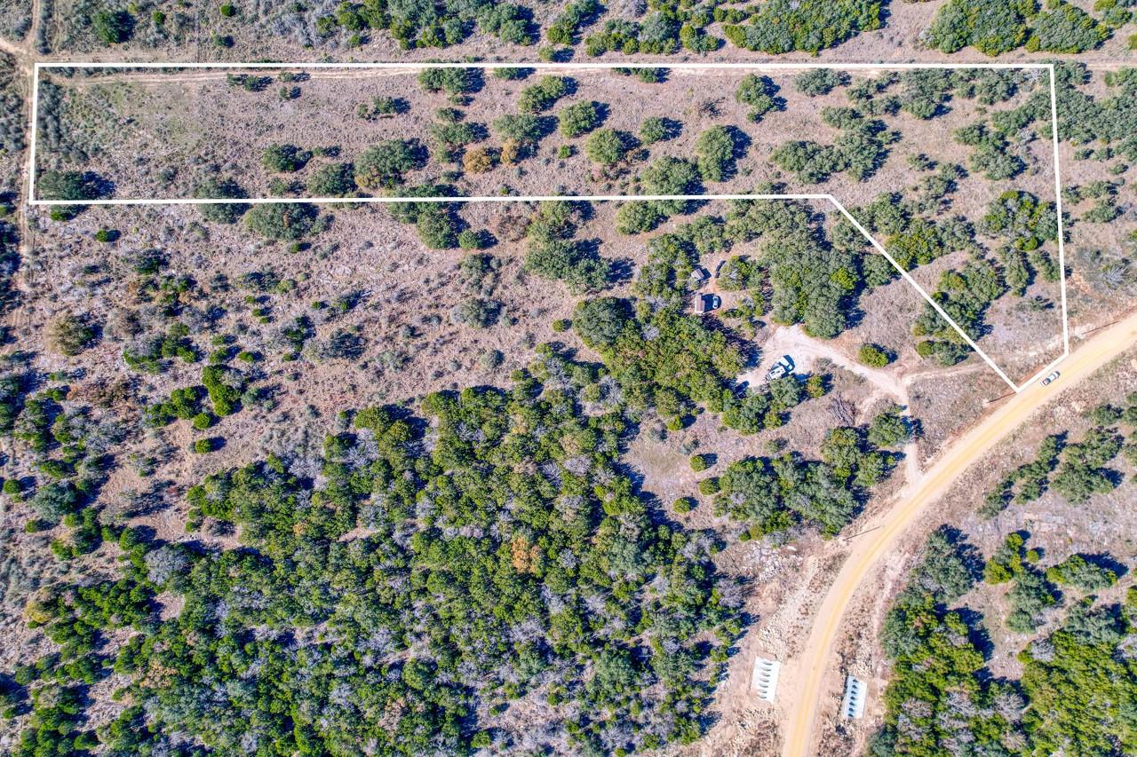 415 Longview LN — photo 3