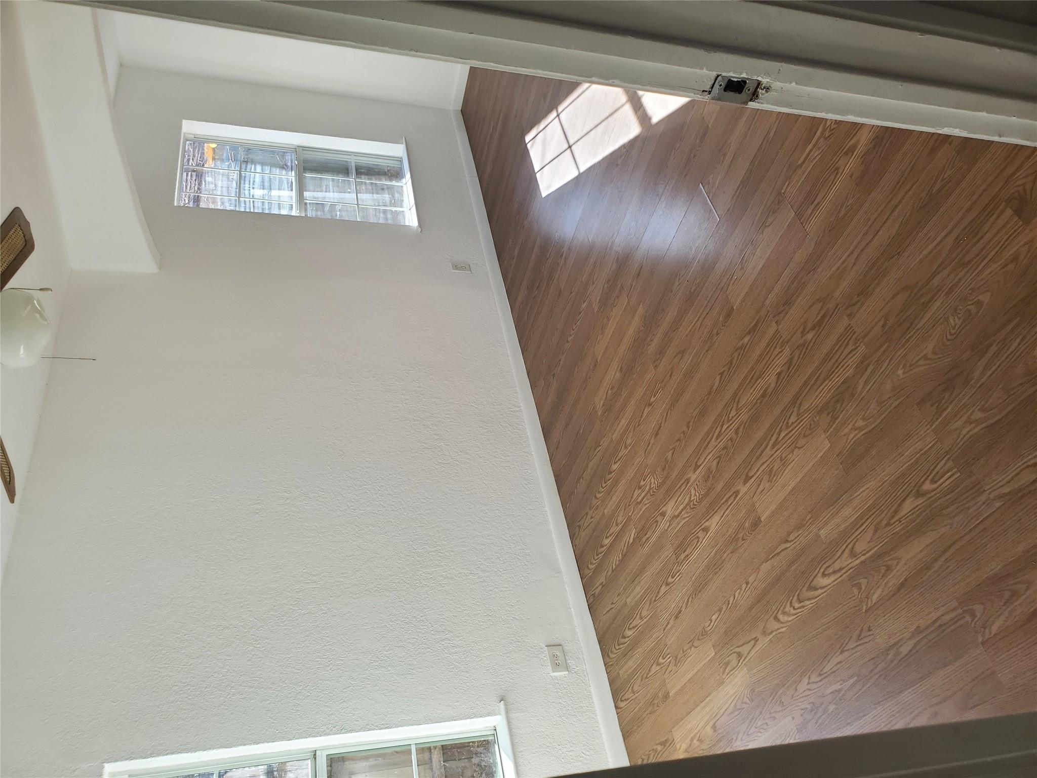 819 Rosehill DR — photo 4