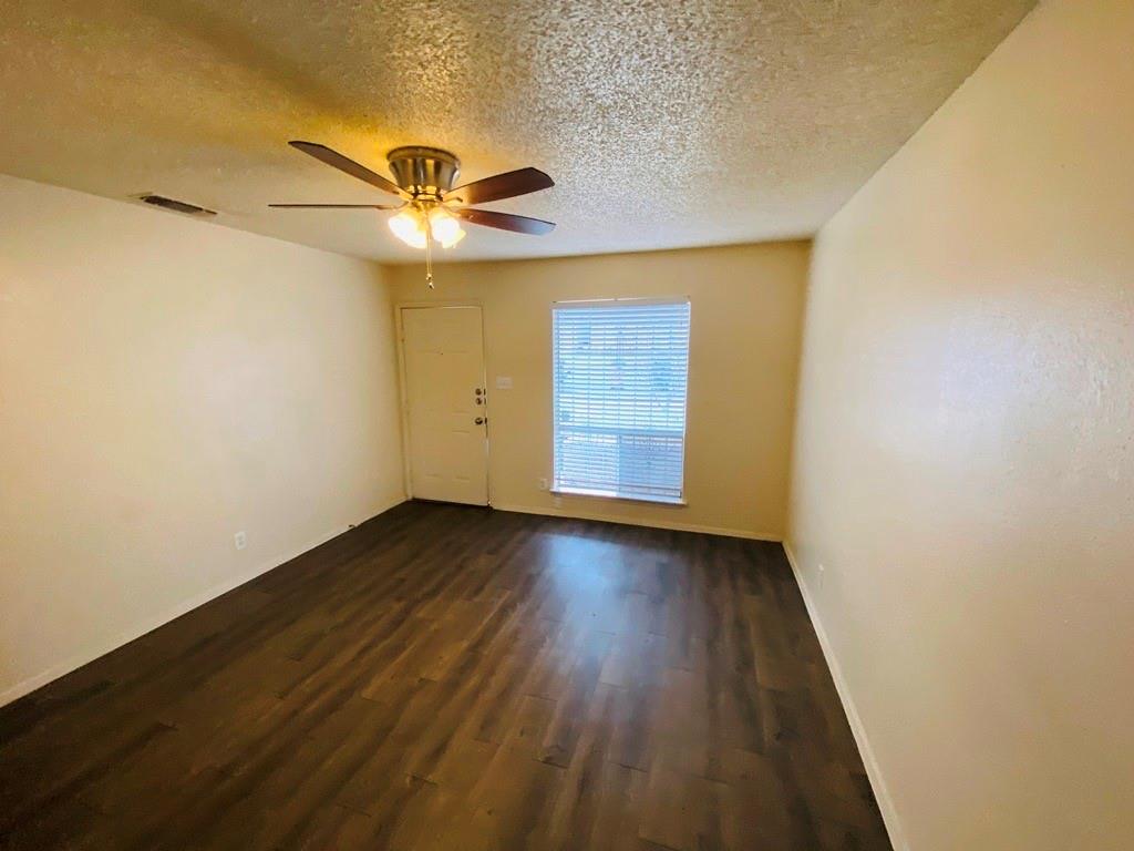 1710 Ledgewood DR #B — photo 3
