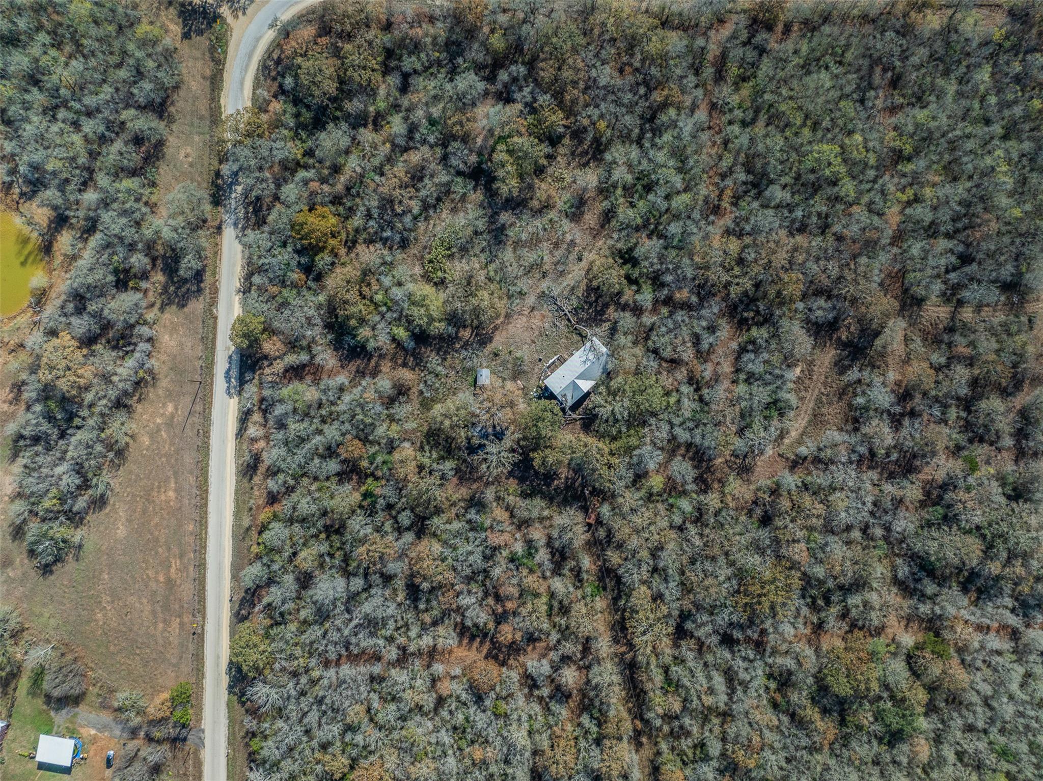 840 Bugtussle LN — photo 4