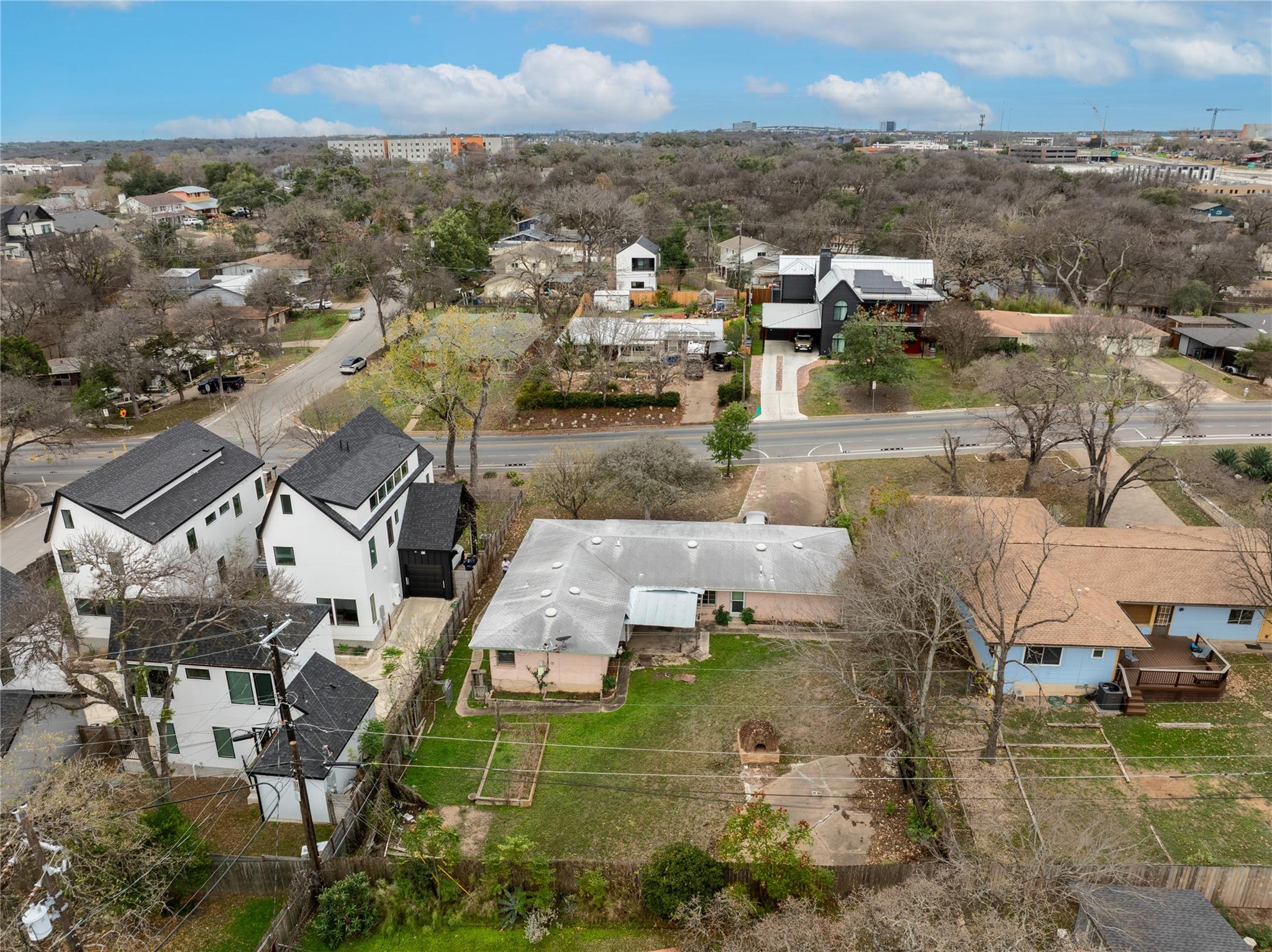 1710 Woodland Ave — photo 5