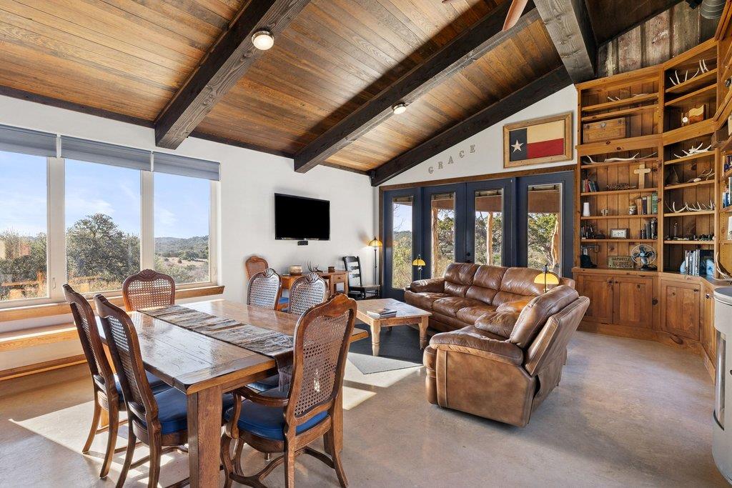 1292 Upper Turtle Creek RD — photo 5