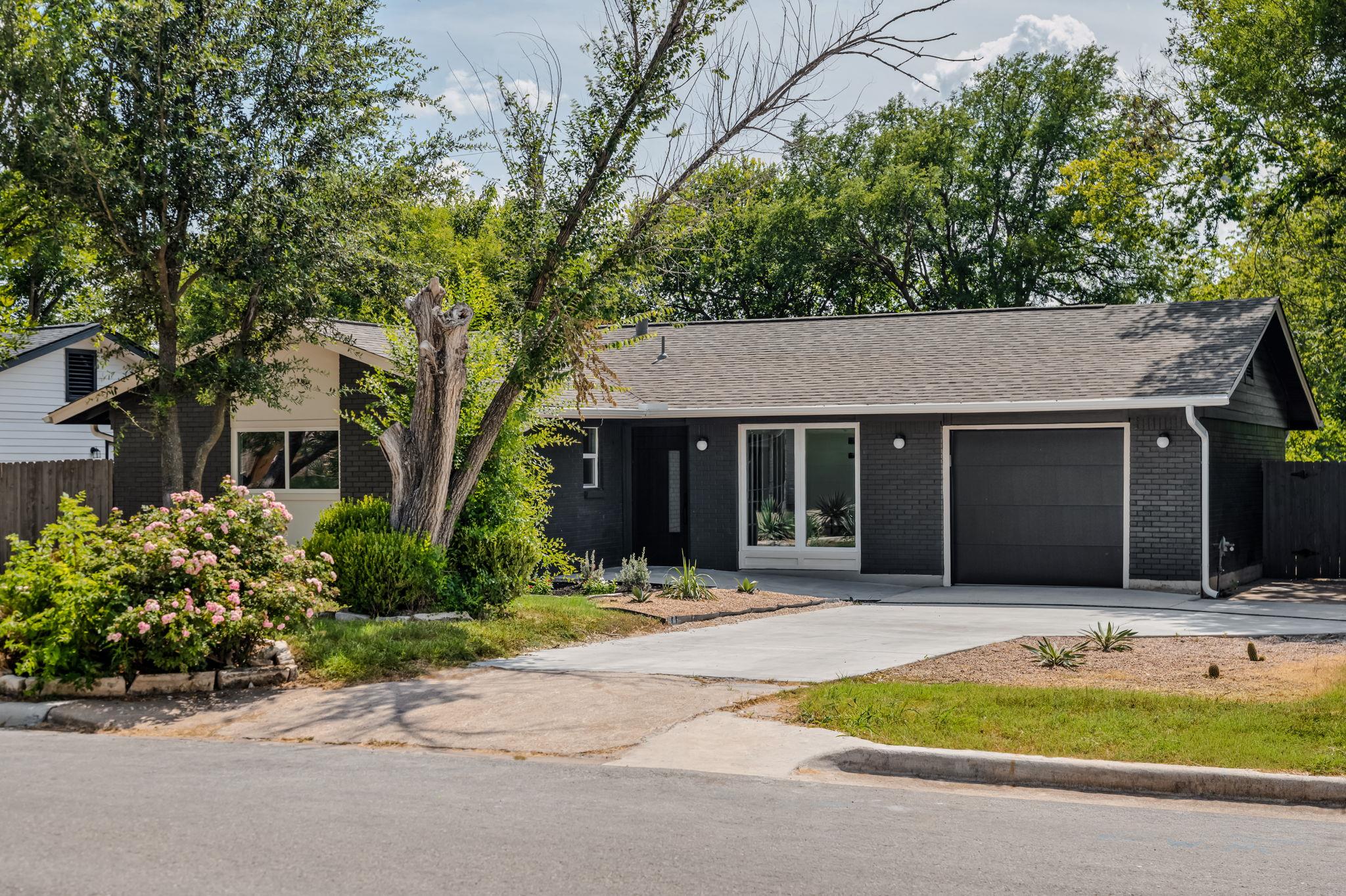 5210 Gladstone DR — photo 4