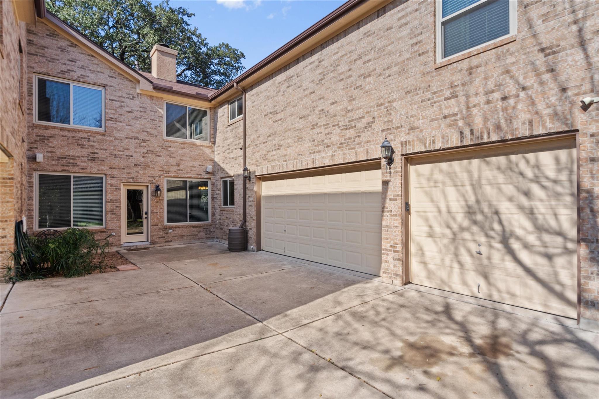 3959 Lord Byron CIR — photo 3
