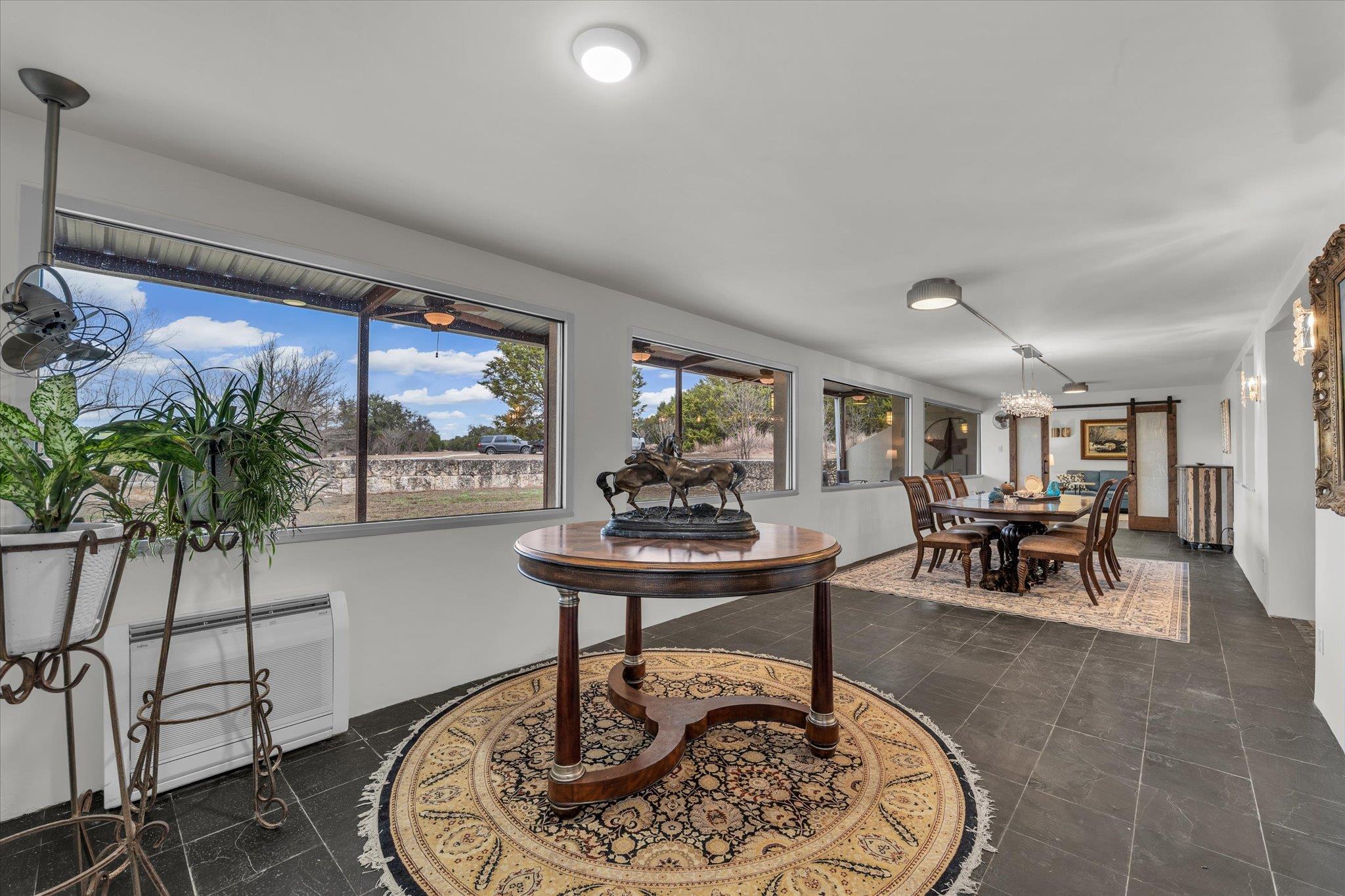 510 Herrin LN — photo 4