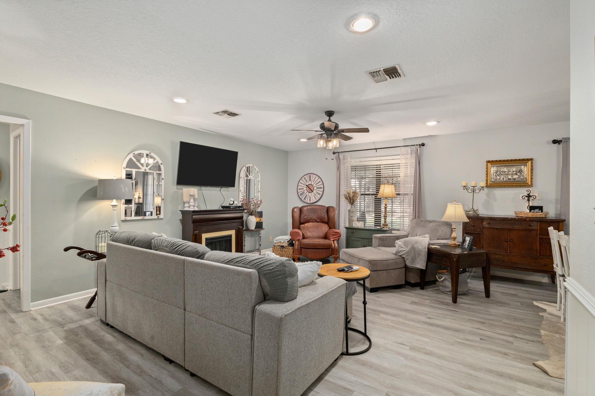 1213 Shadowlake DR — photo 5