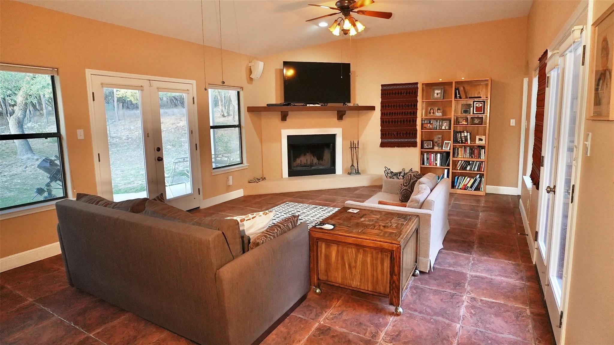 450 Windmill Oaks DR — photo 4