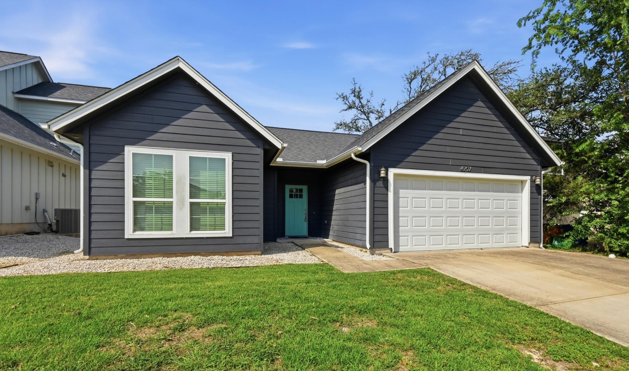 4207 Alexandria DR — photo 3