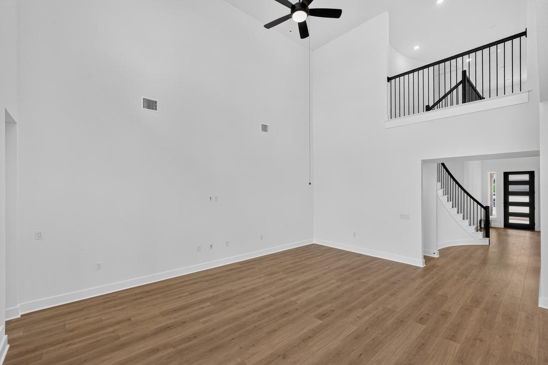 9104 The Ravine WAY — photo 4