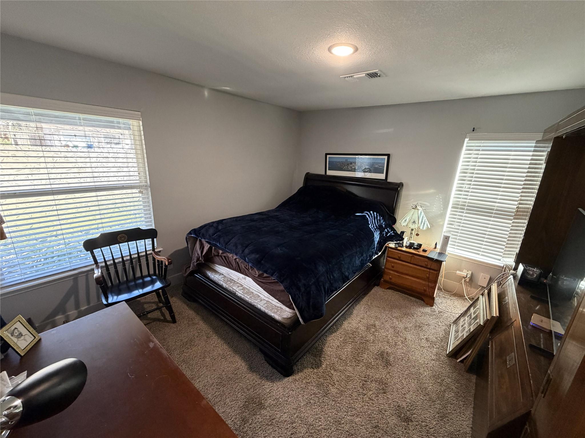 809 Sussex DR — photo 5