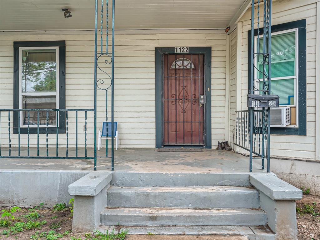 1122 Chicon ST — photo 5