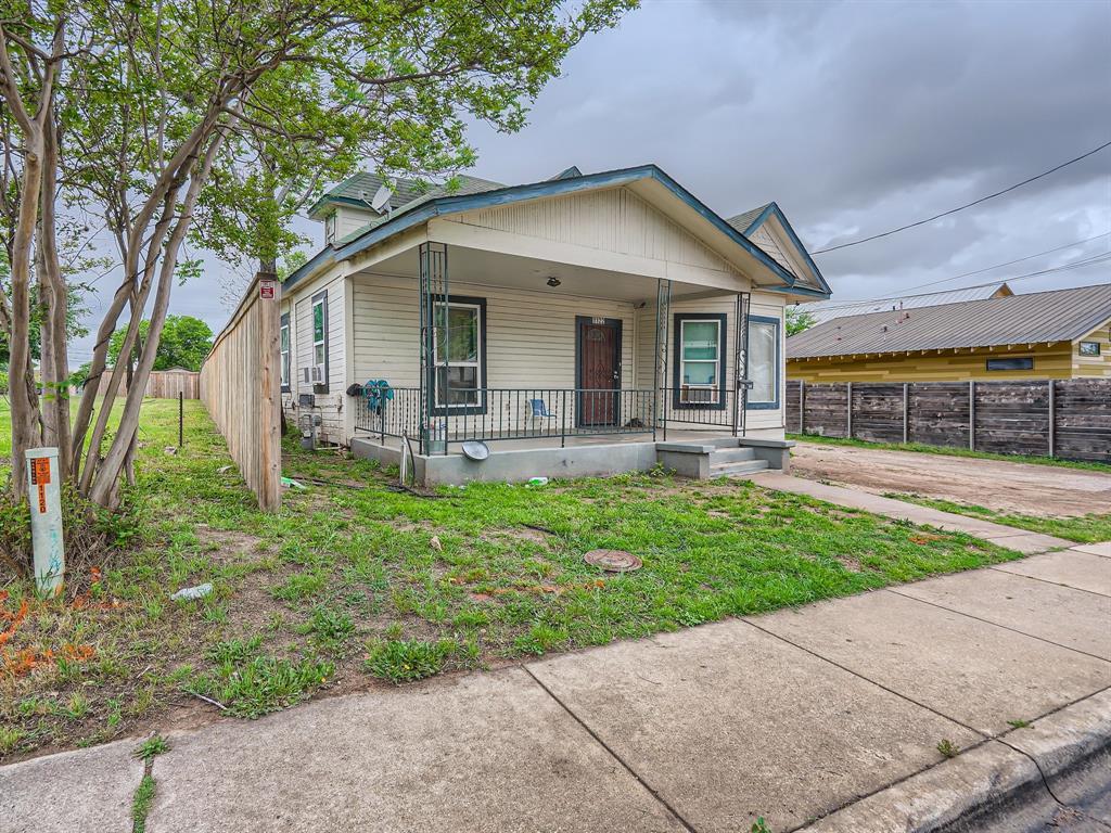 1122 Chicon ST — photo 3