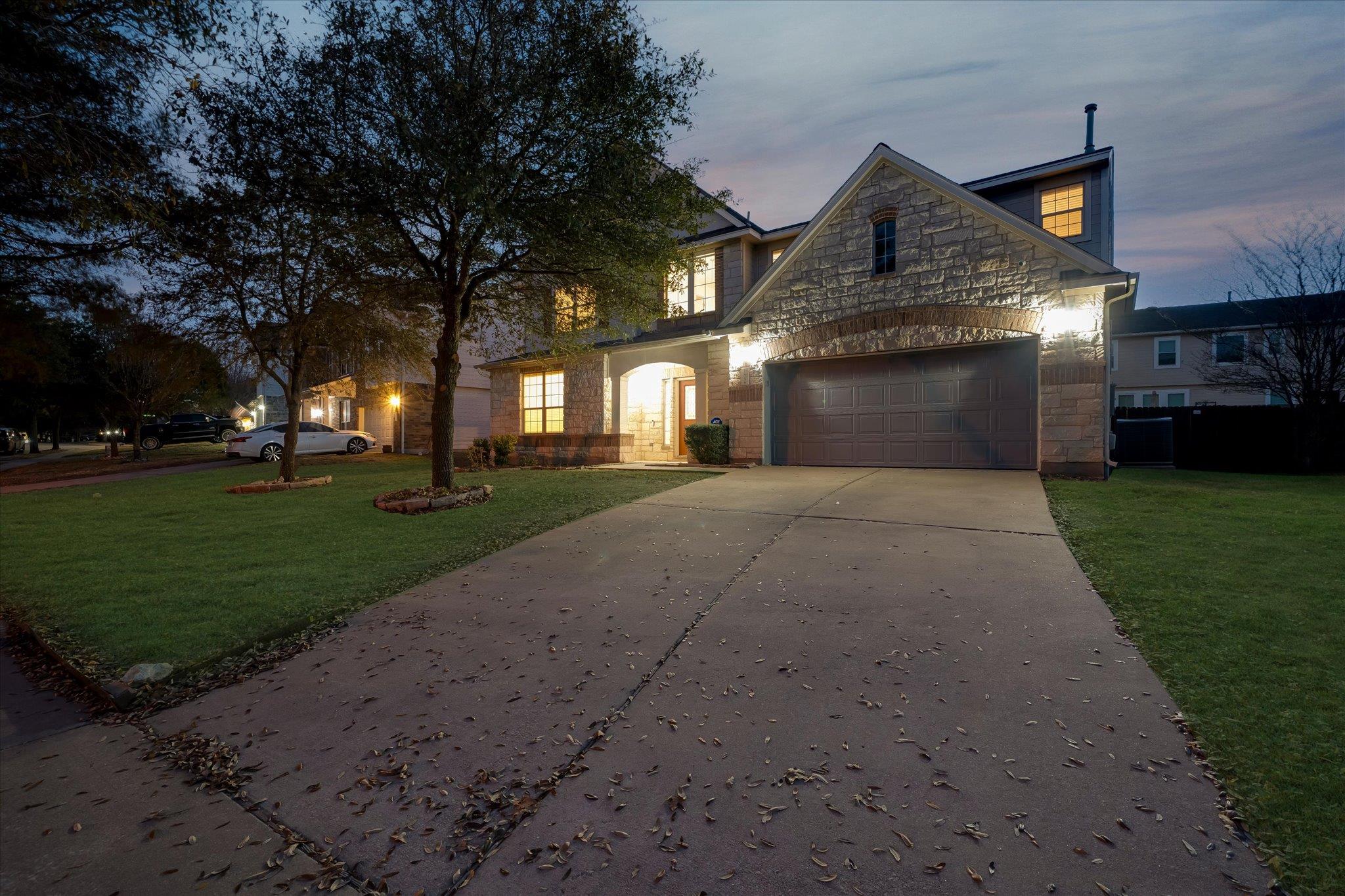 185 Hometown PKWY — photo 3