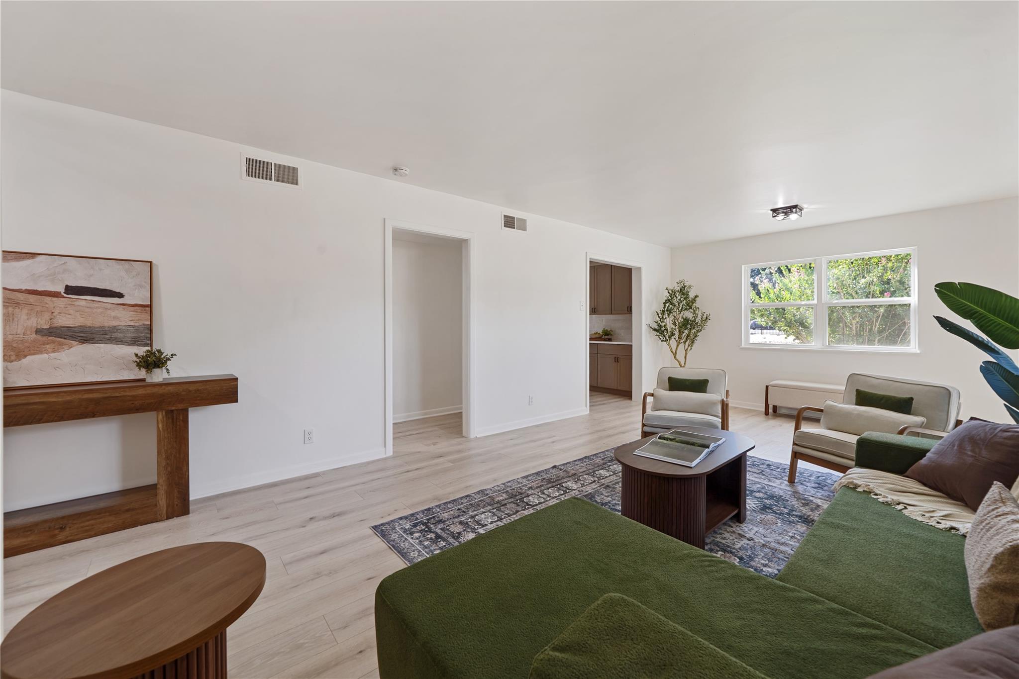 1201 Ridgehaven DR — photo 3