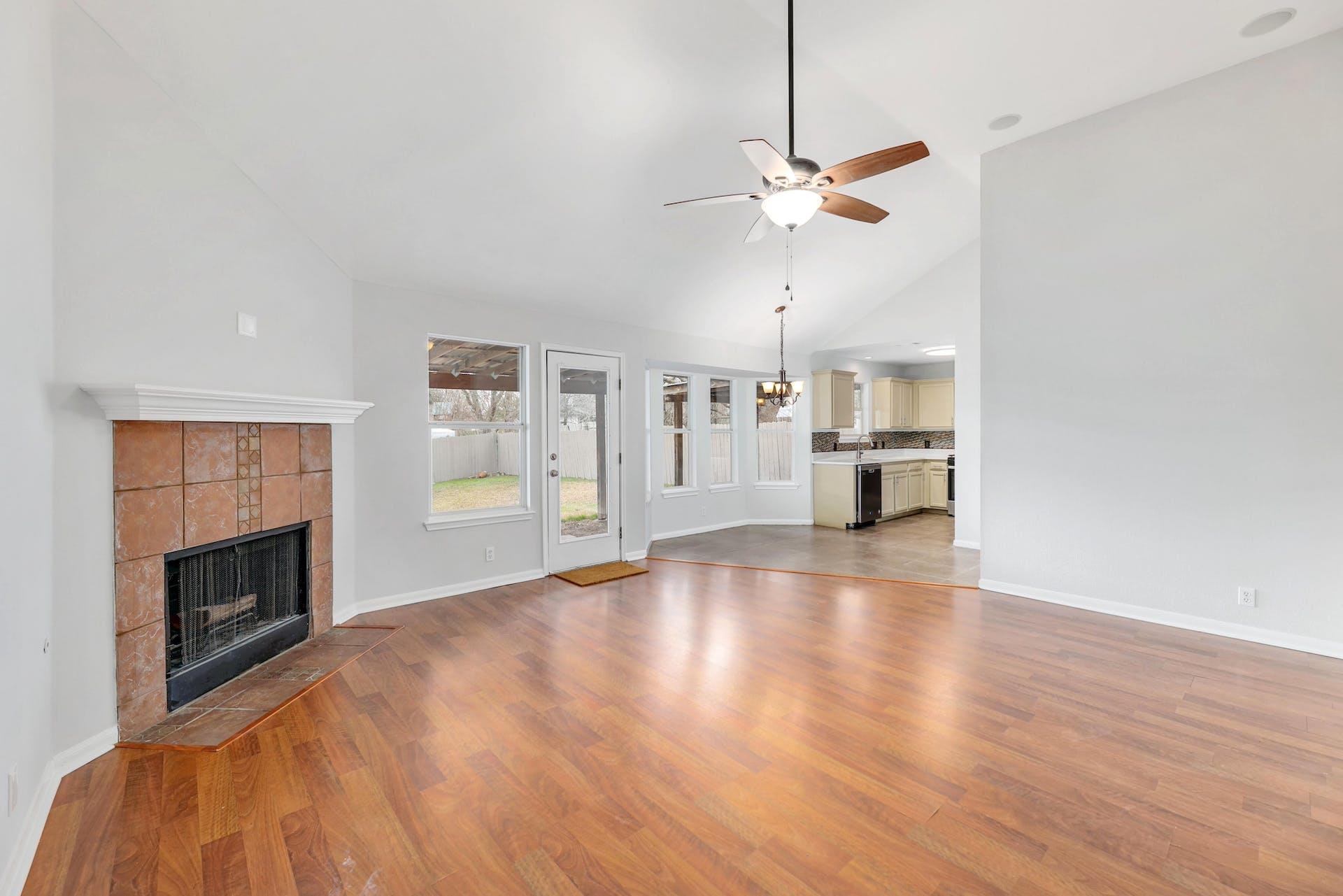 214 Crystal Knoll BLVD — photo 5