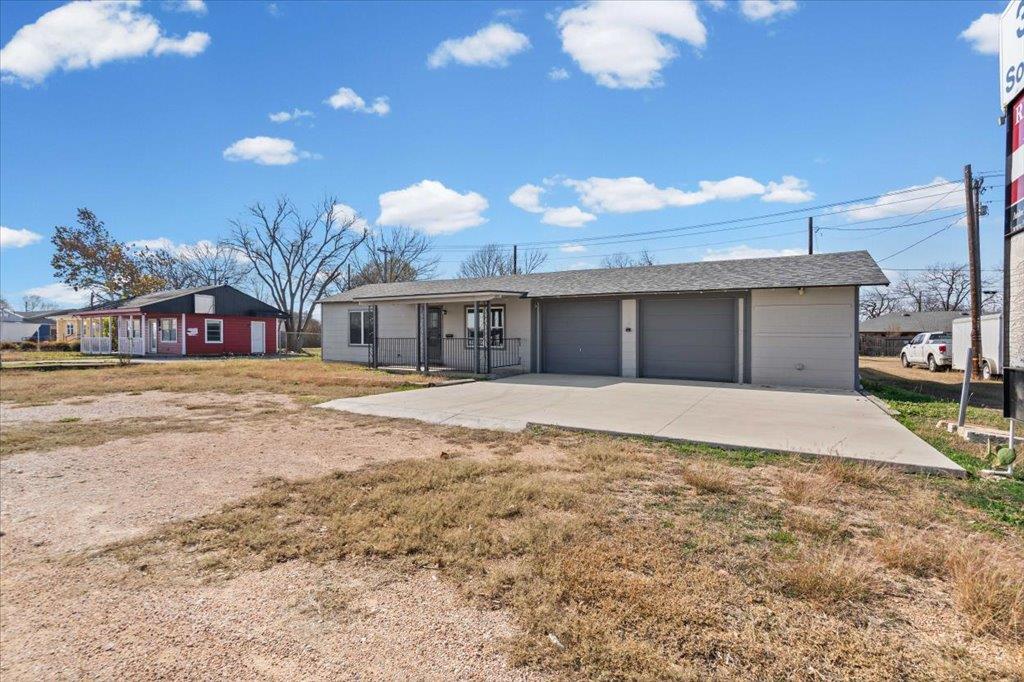 301 Highway 183 — photo 4