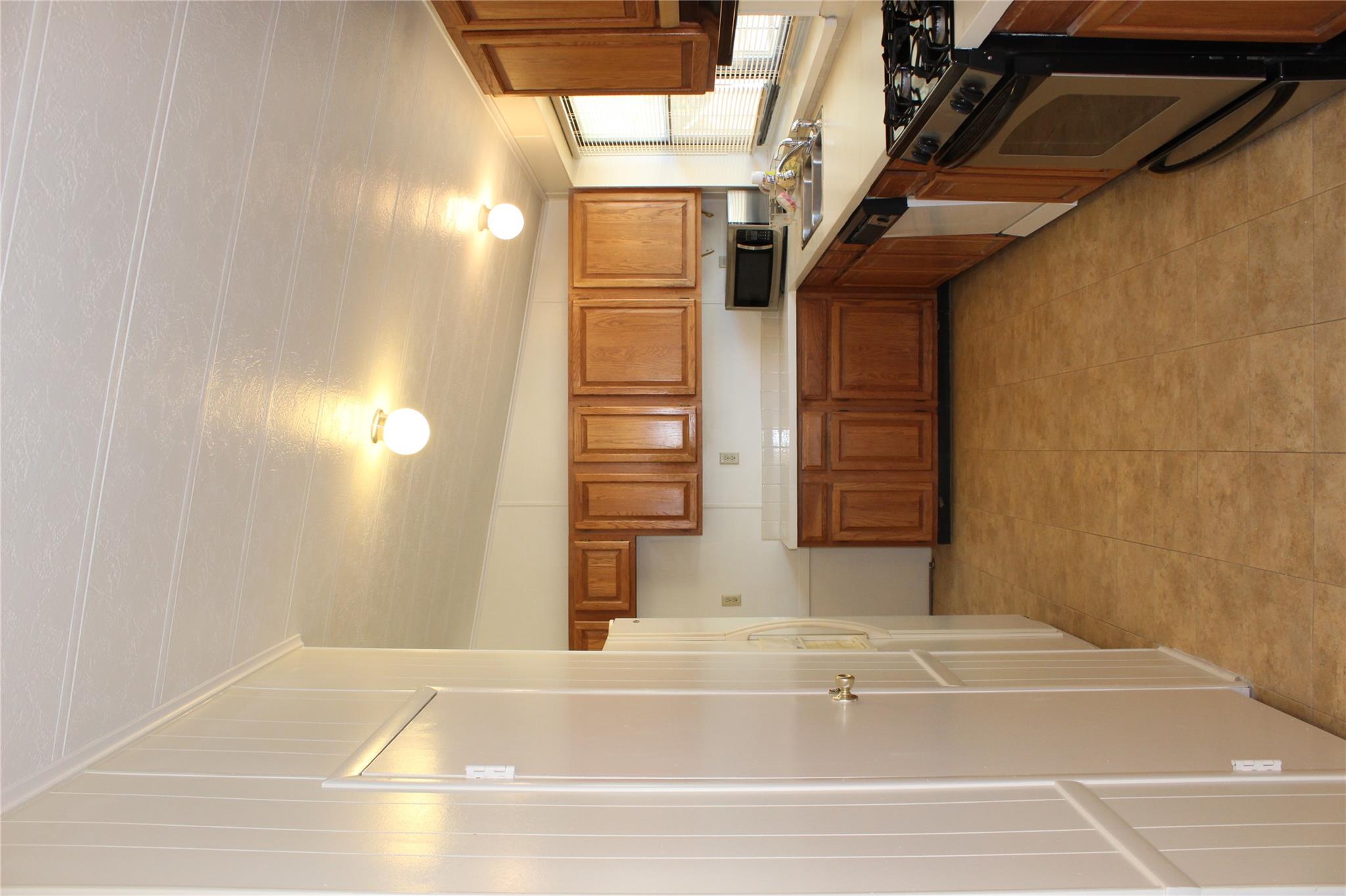 14111 Green Hills LOOP #B — photo 4
