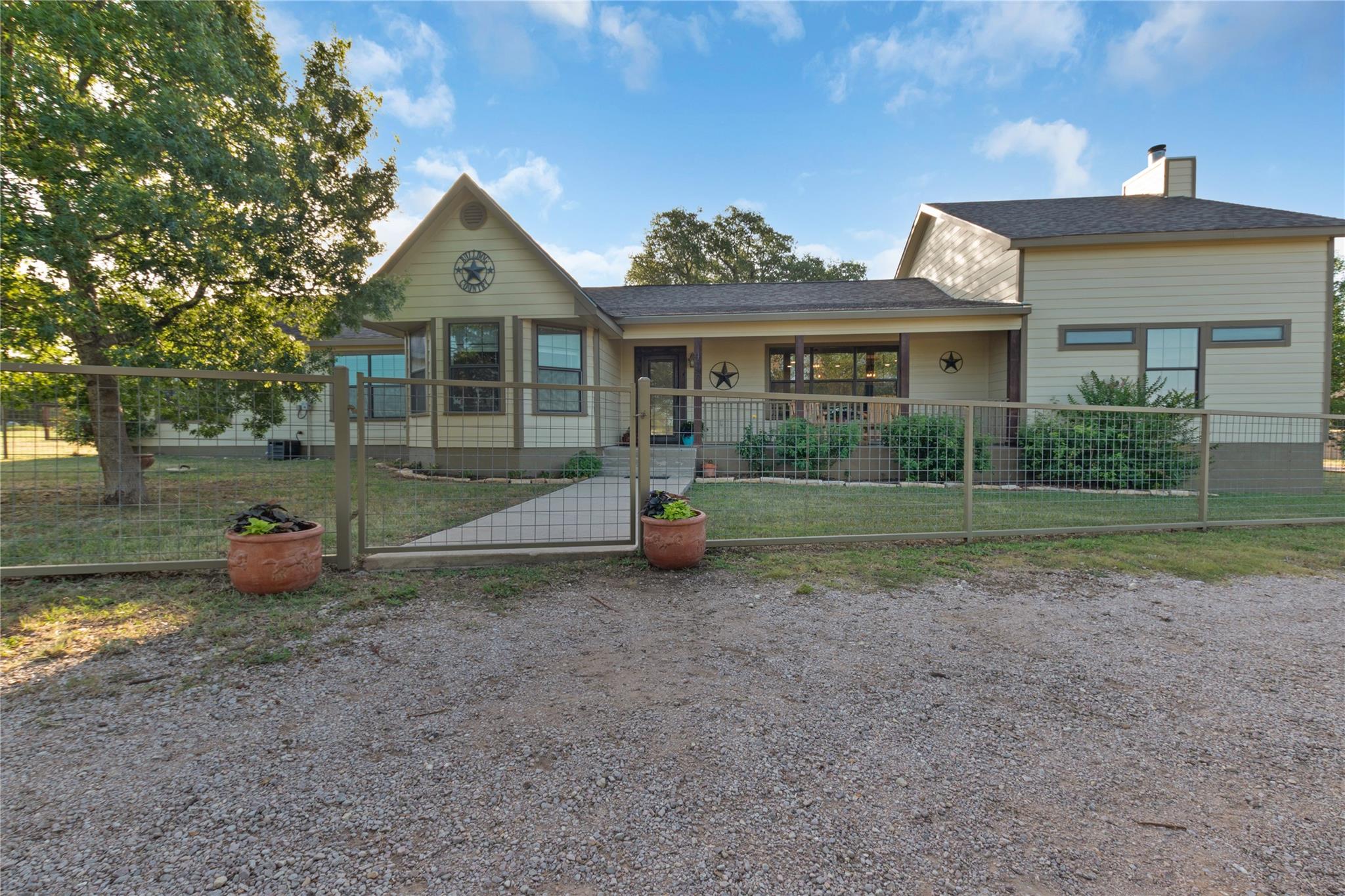 407 Windmill RD — photo 3