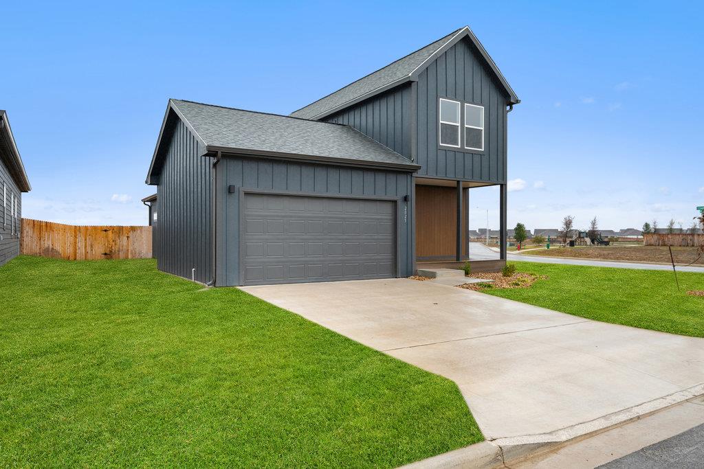 2025 Applewood DR — photo 3