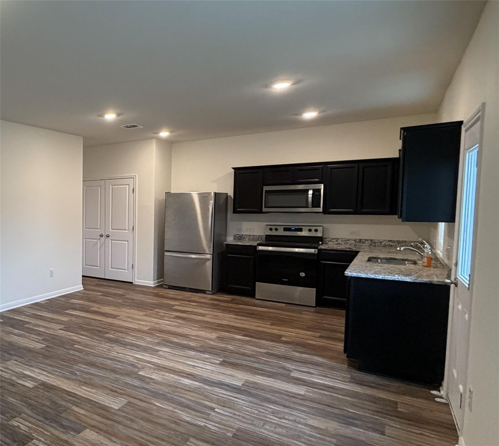 364 Bell Rings DR — photo 5