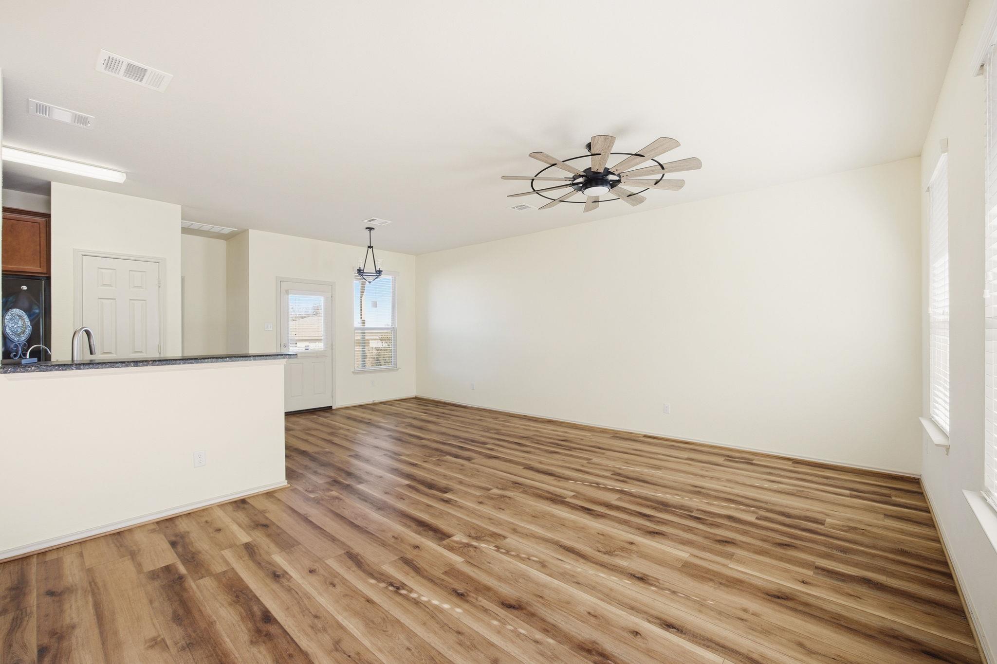 408 Azurite DR — photo 3