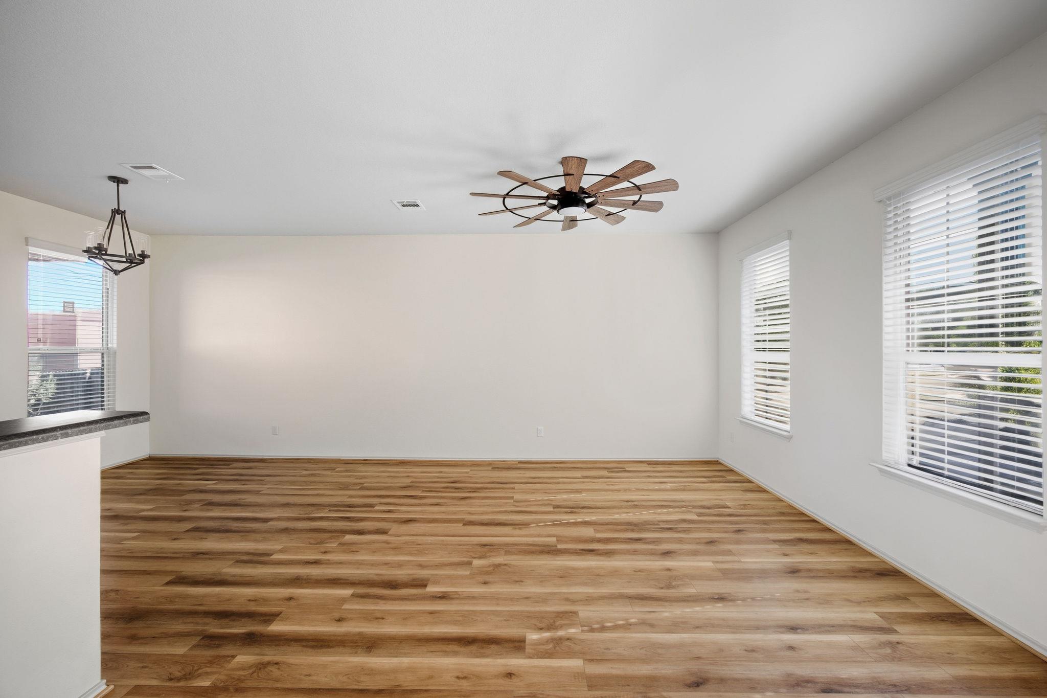 408 Azurite DR — photo 4