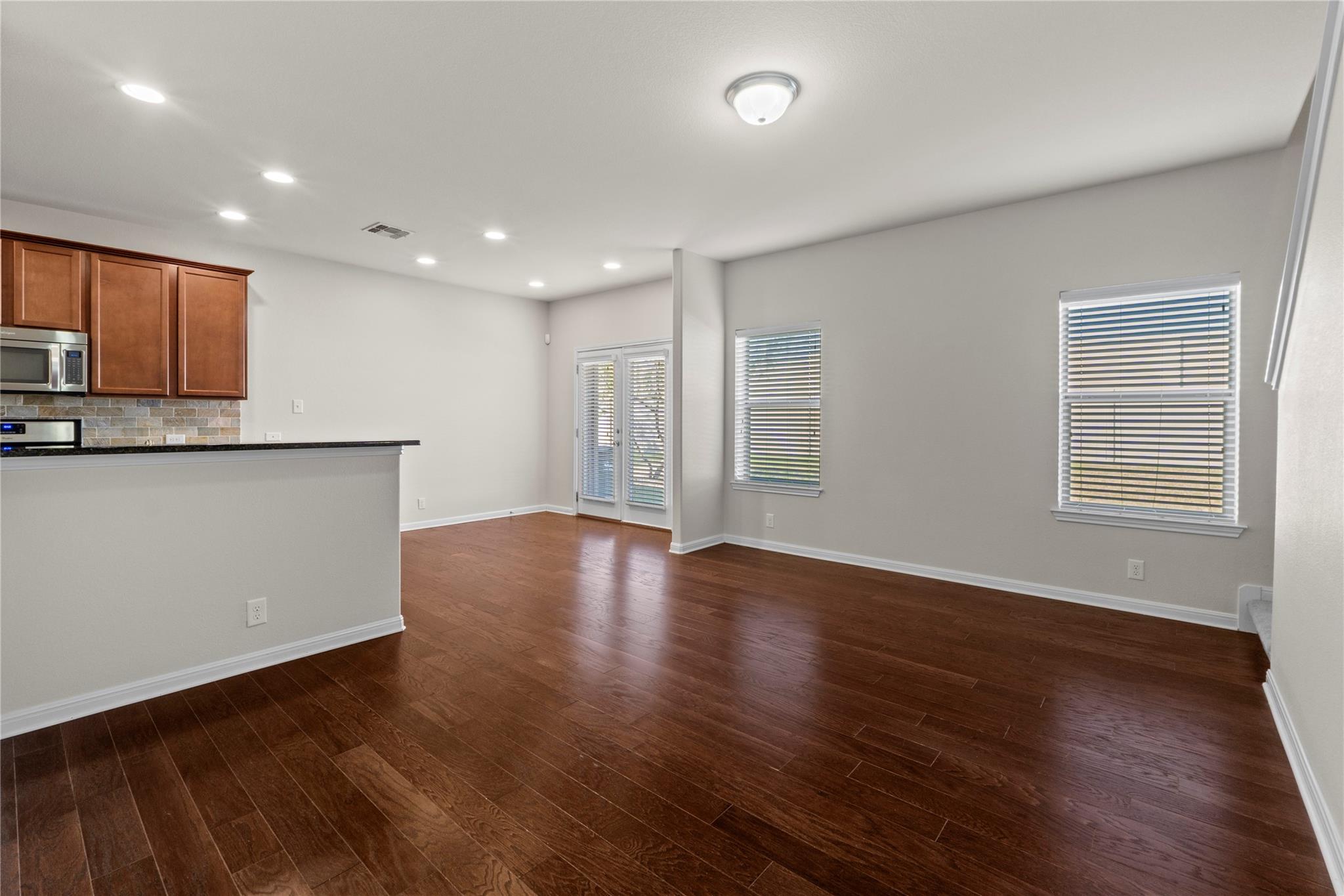 11433 Lost Maples TRL — photo 4