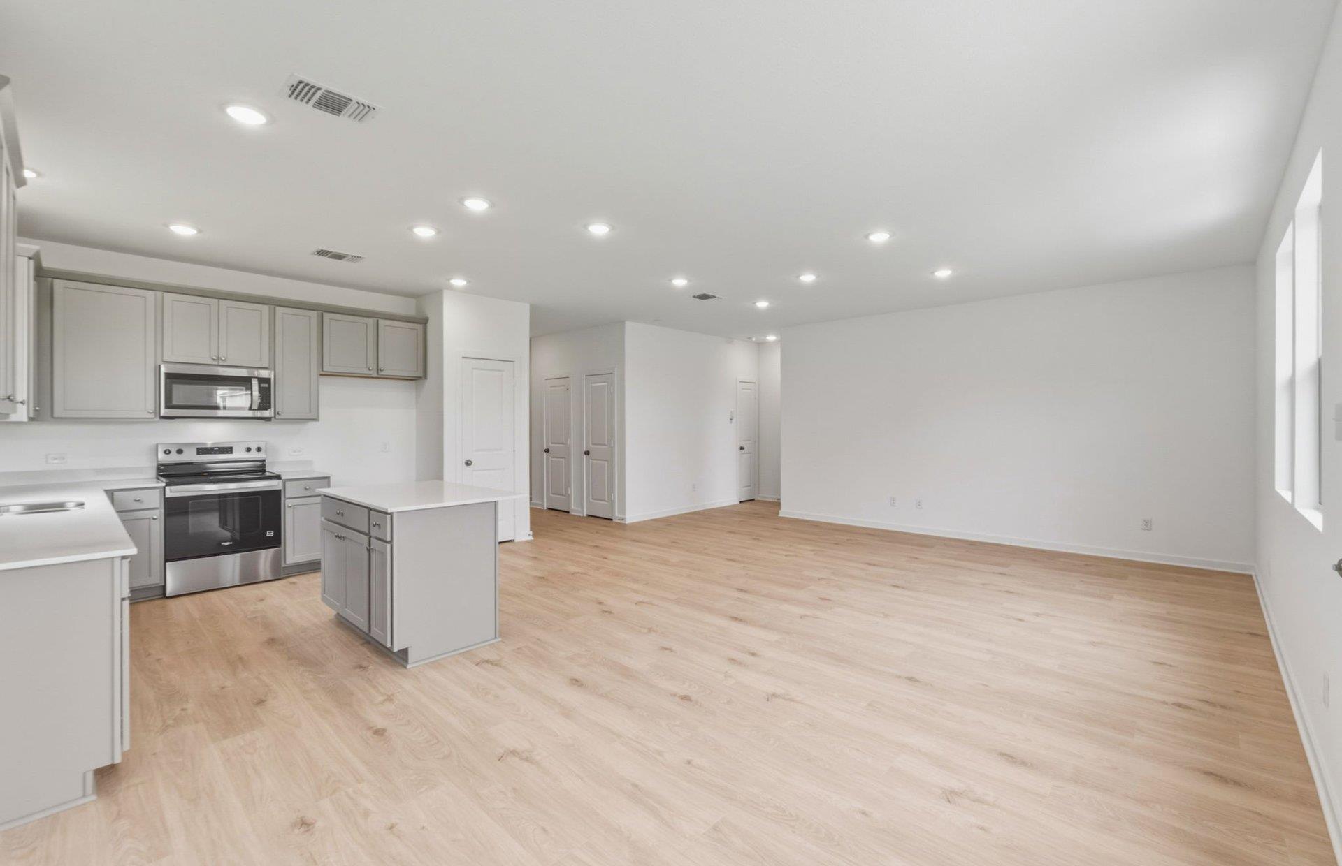 2805 McKinney CT — photo 4