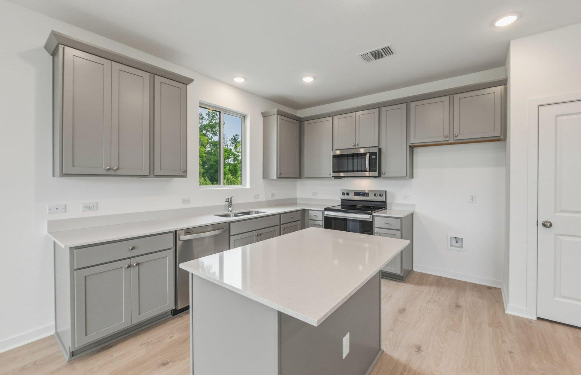 2805 McKinney CT — photo 5