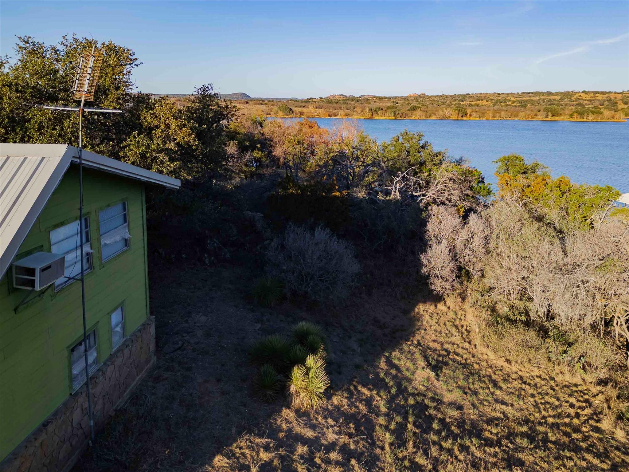 185 Roadrunner LN — photo 4