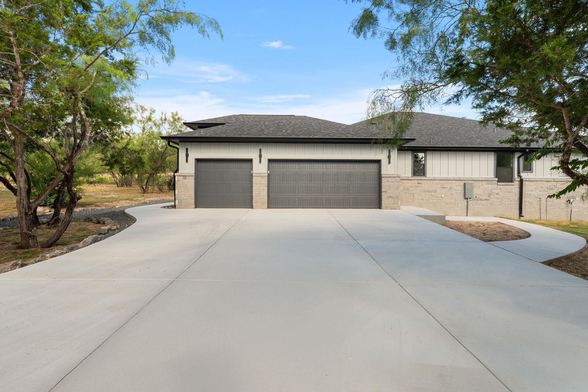 103 Westcreek DR — photo 5