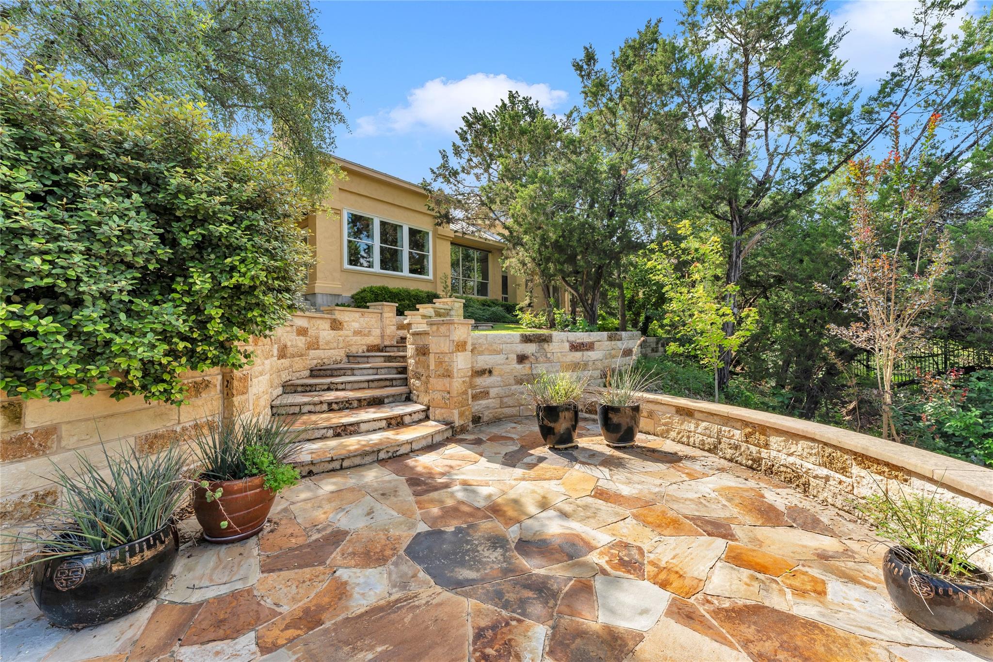 413 Rock House DR — photo 4