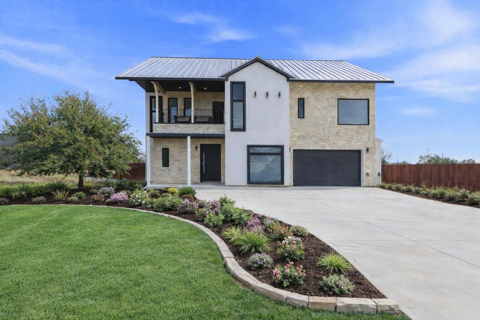 126 Lakewood TRL