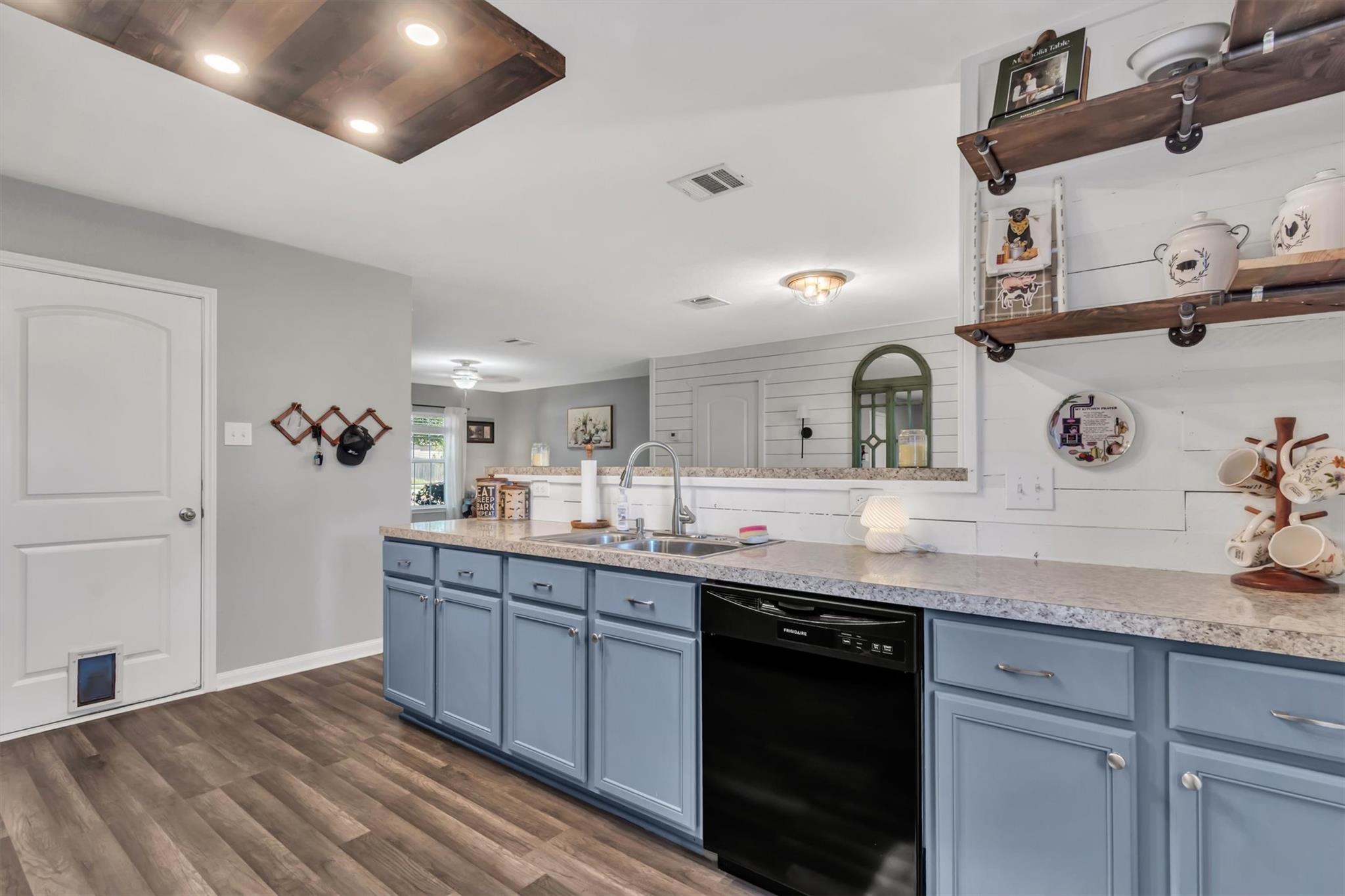 100 Wincliff CV #13D — photo 4