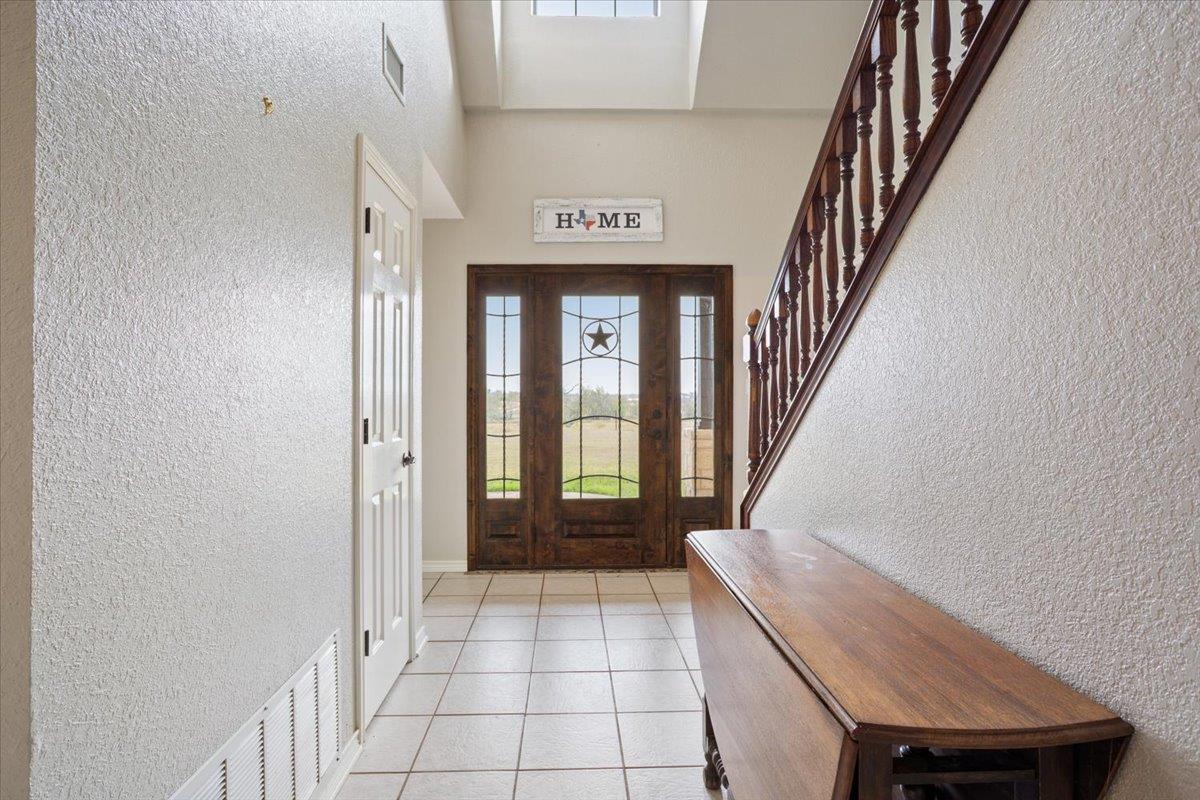 8600 Five Wells RD — photo 4