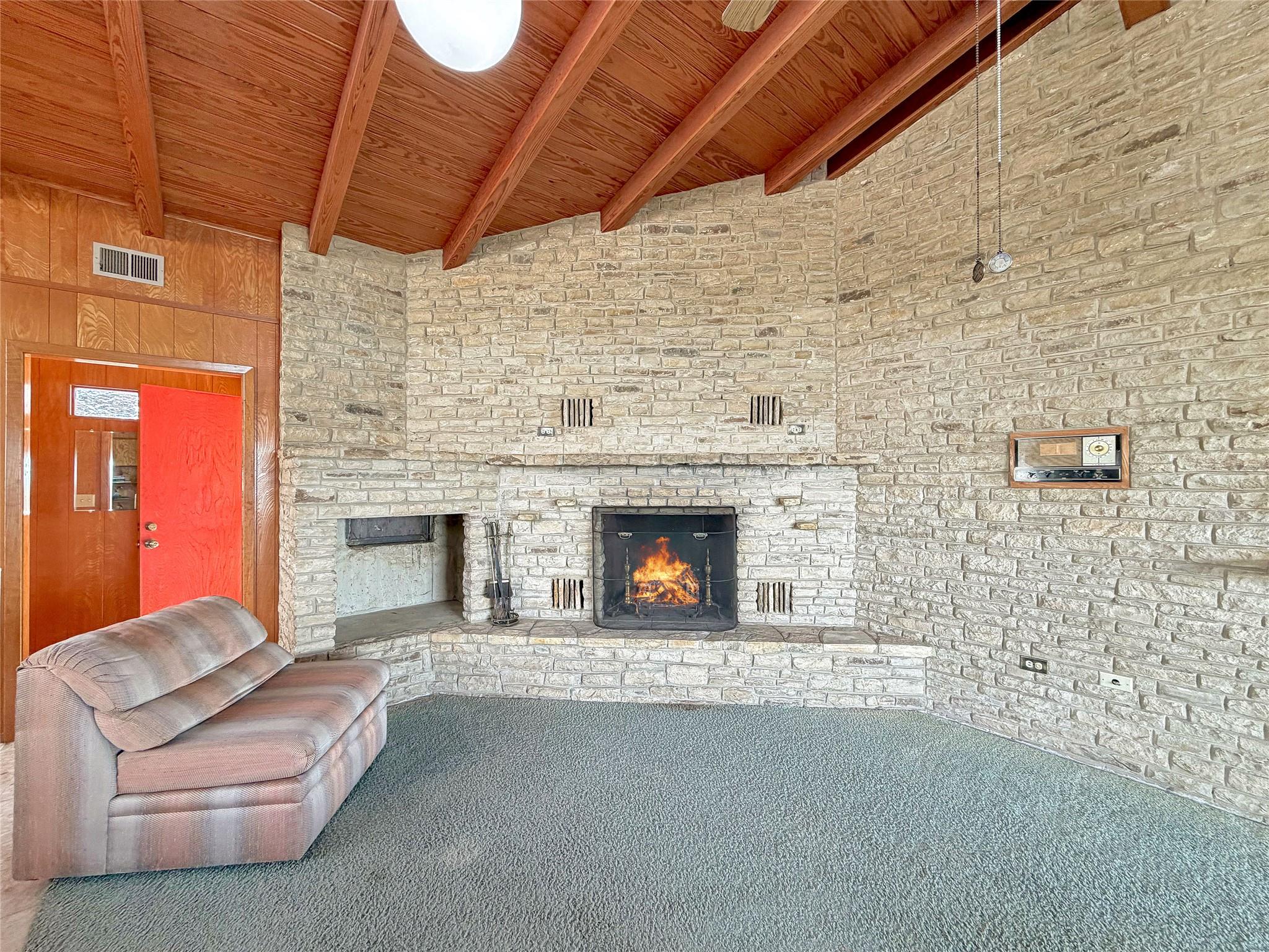 937 Hillcrest FRST — photo 4